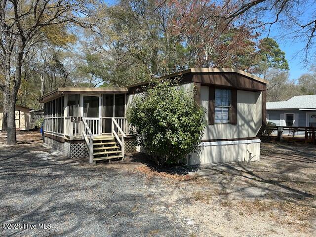 511 Dogwood Drive — photo