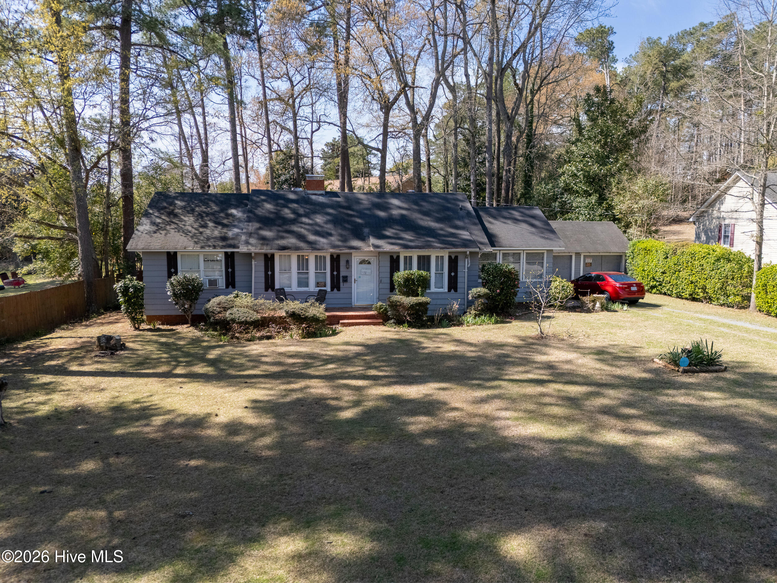 515 N Pine Lane — photo