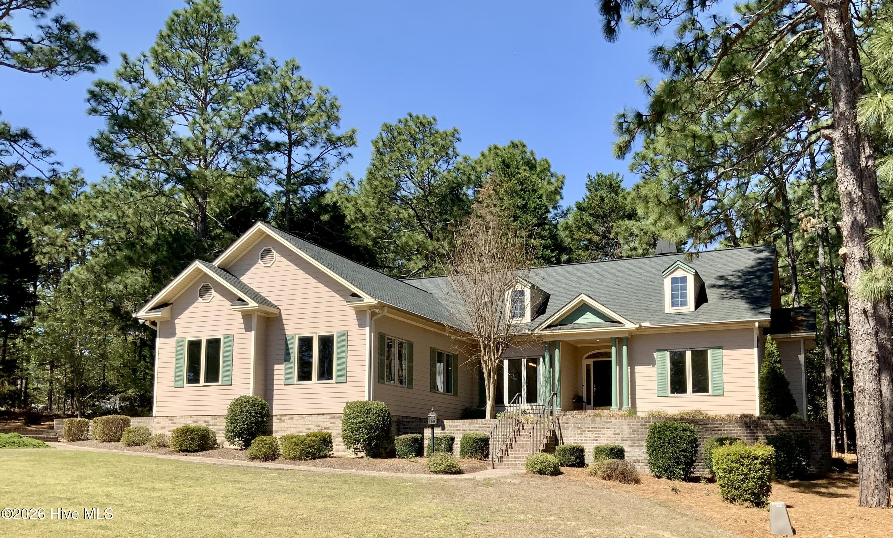 30 Steeplechase Court — photo