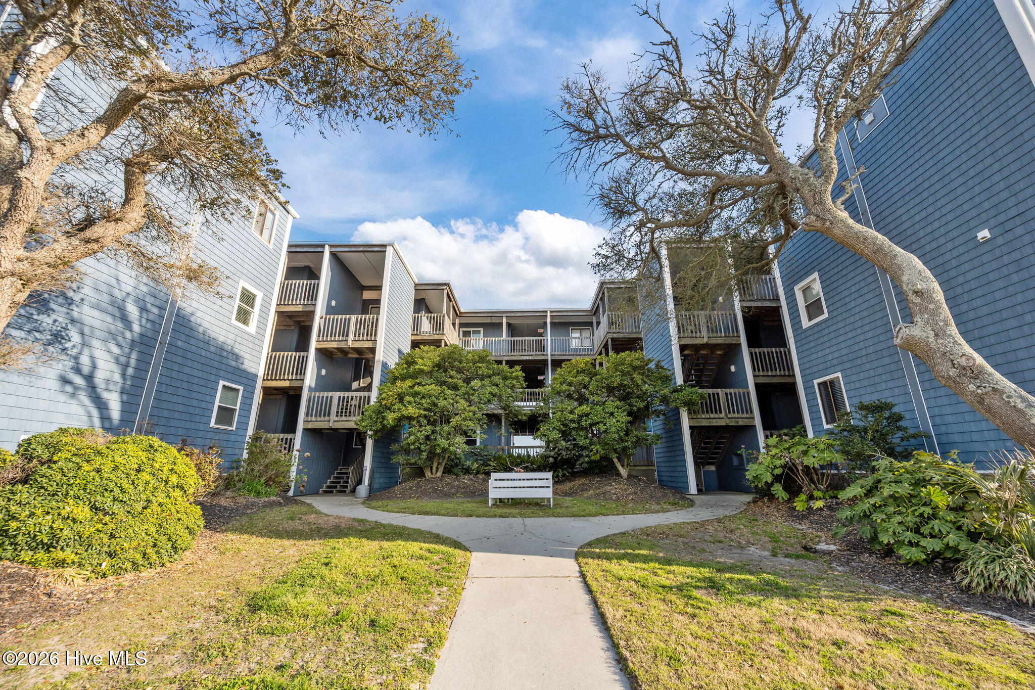 2196 New River Inlet Road Unit 162 — photo