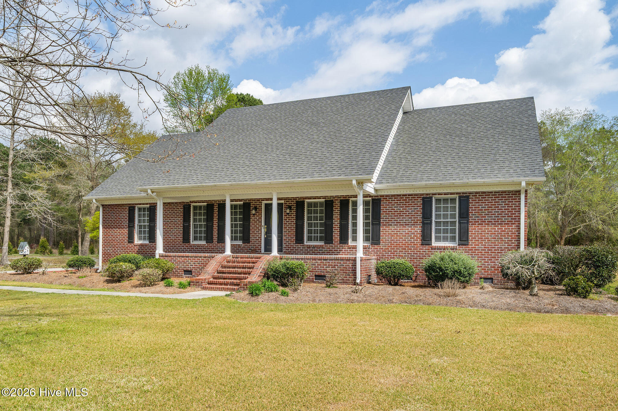 213 Country Club Drive — photo