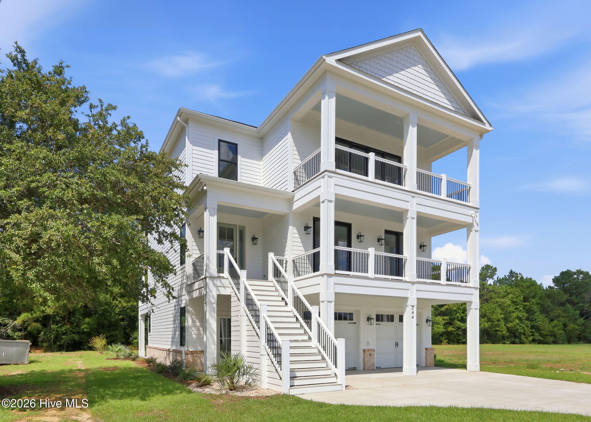 244 Colleton Square — photo