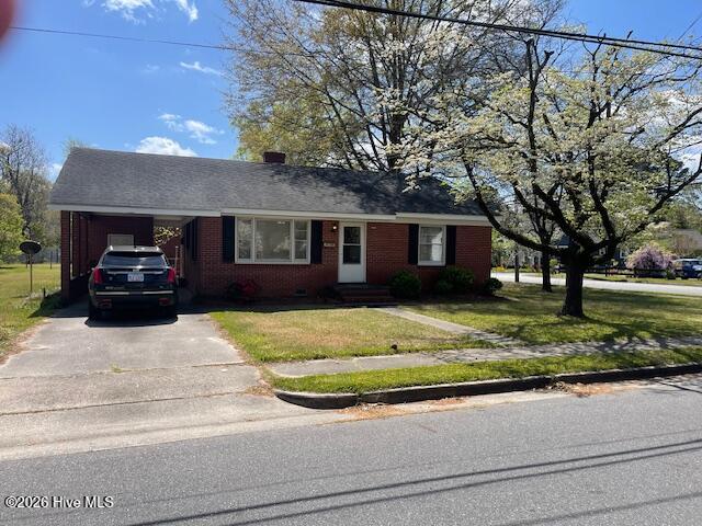 406 W Daniels Street — photo