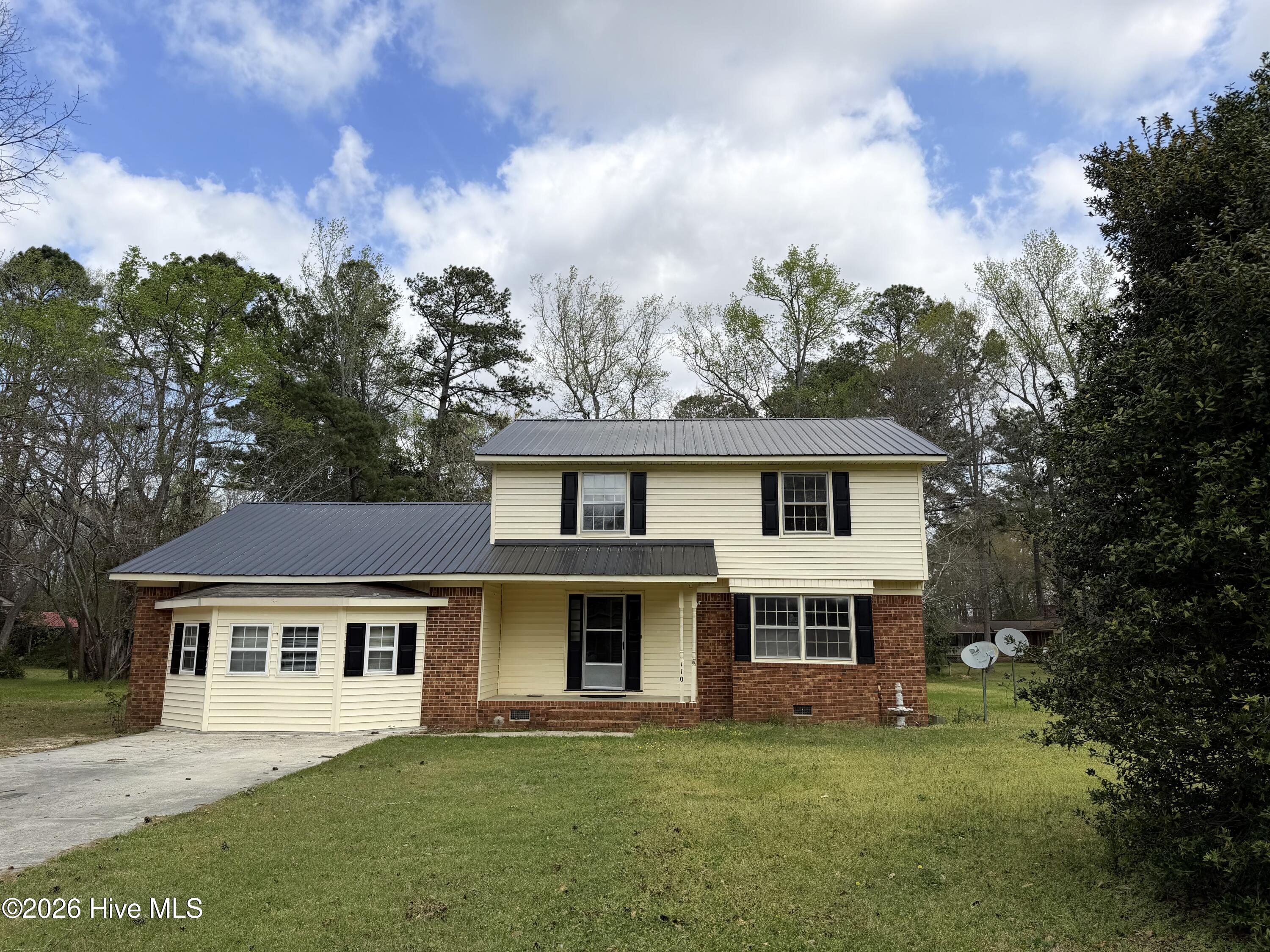 110 White Pine Drive — photo
