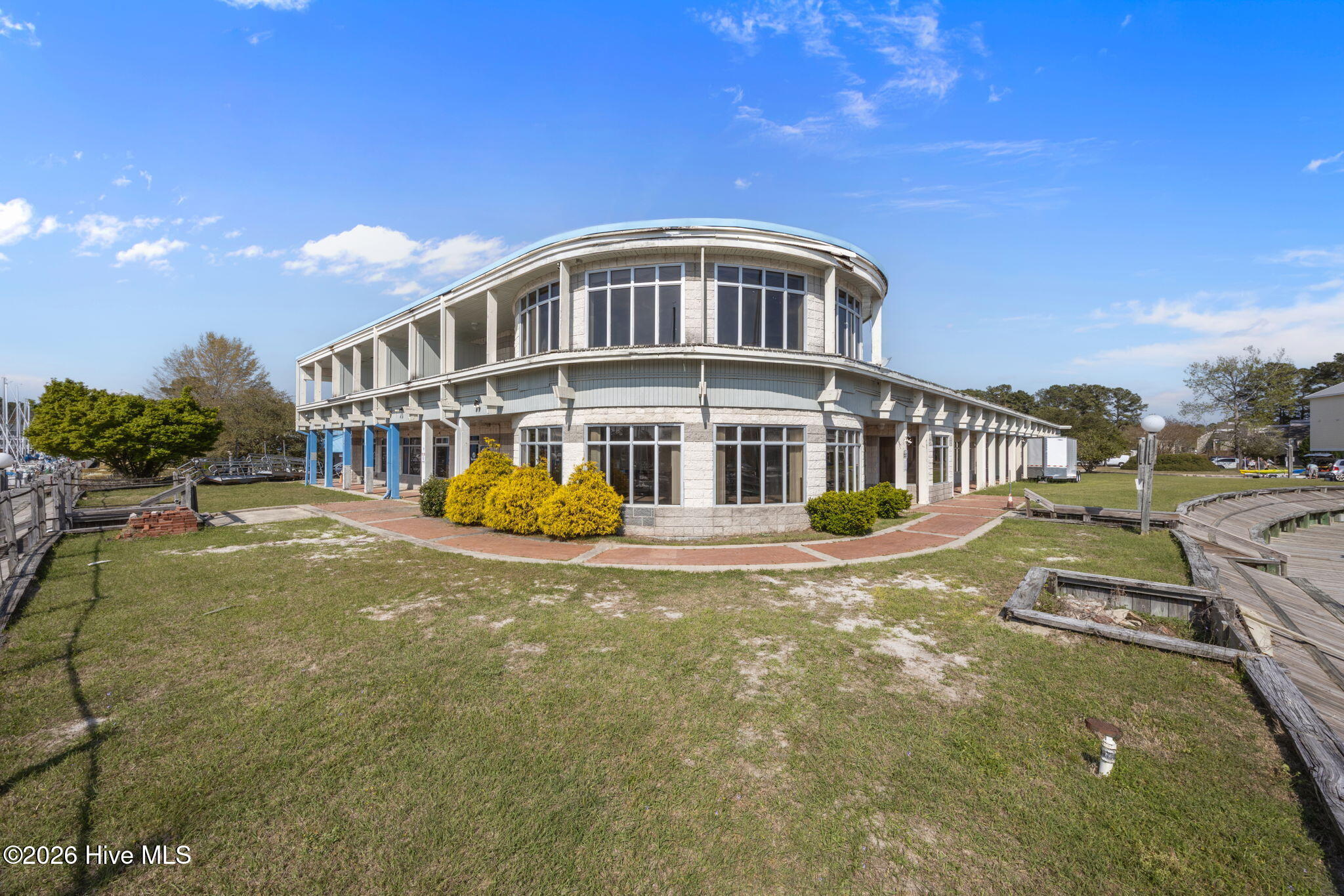 100 Marina Drive — photo