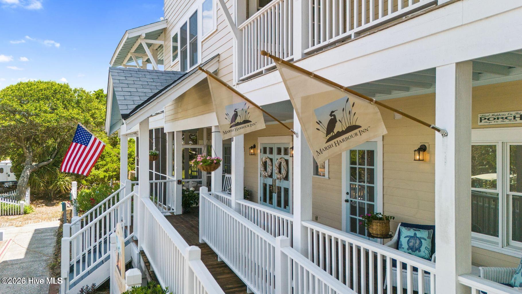 21 Keelson Row Yachtmaster 8I — photo