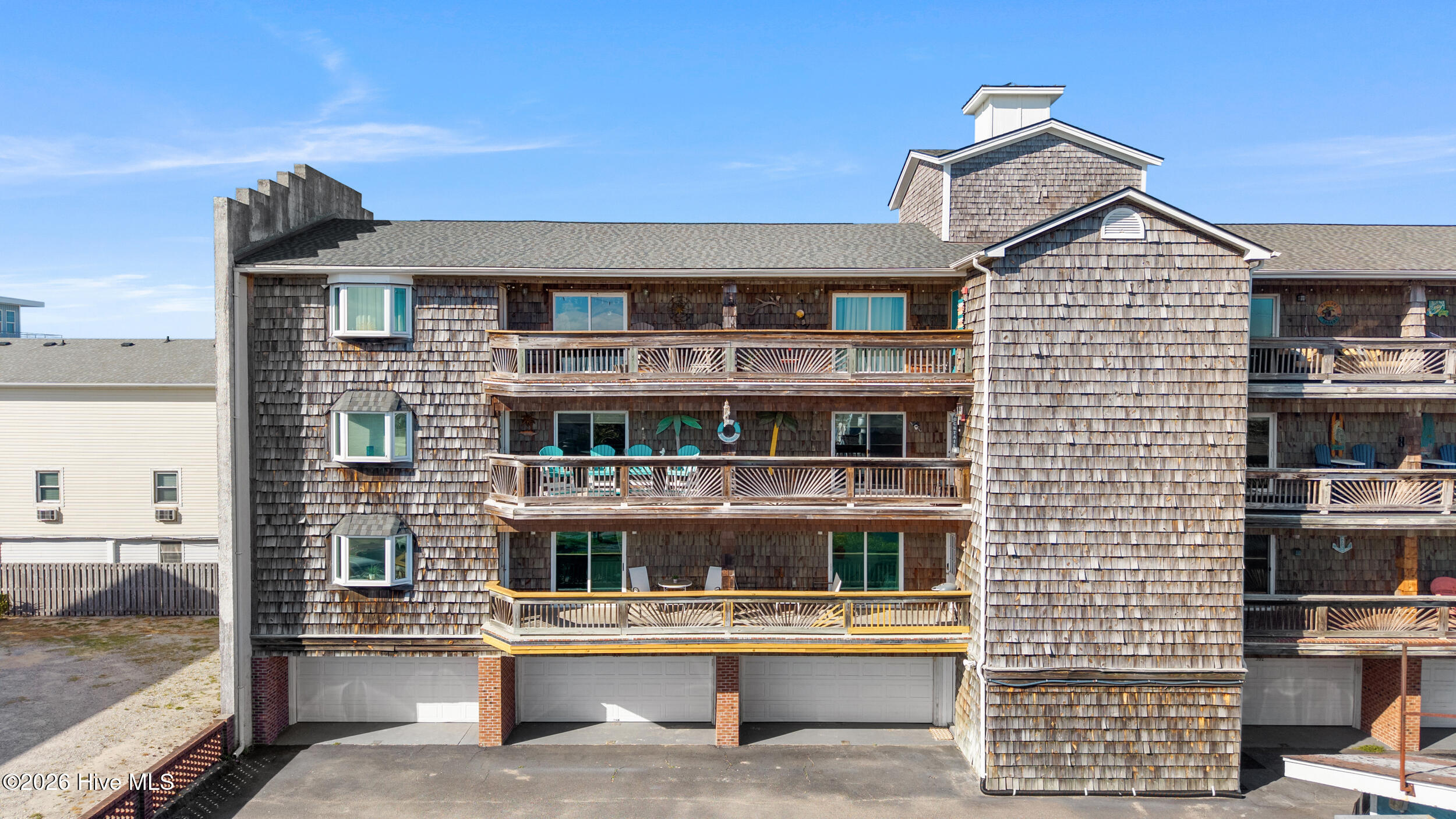 306 Lake Park Boulevard S Unit 102 — photo