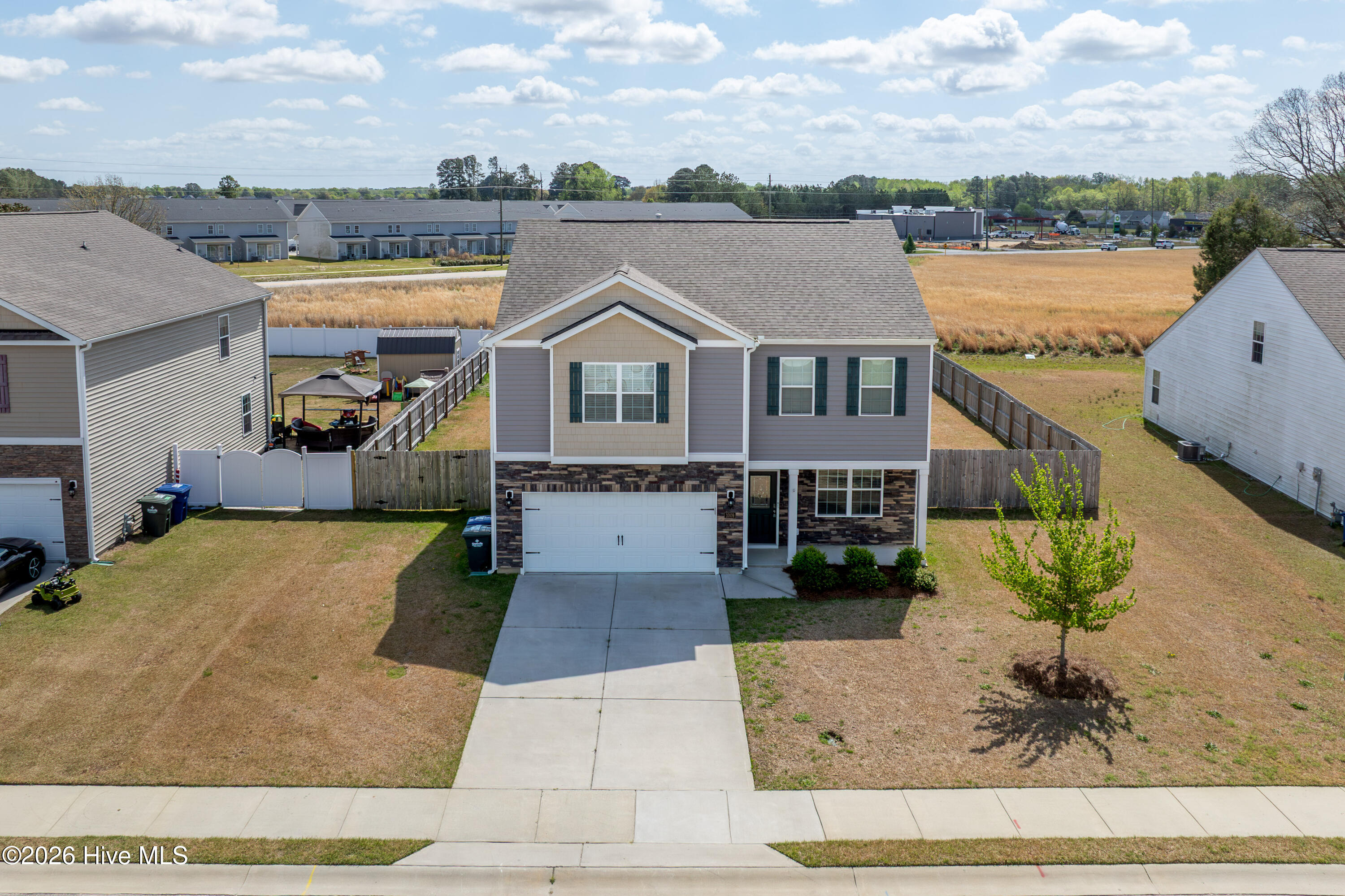 1009 Josh Court — photo