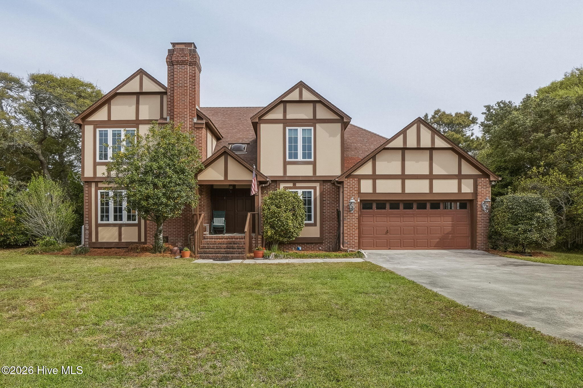 105 Laurel Court — photo