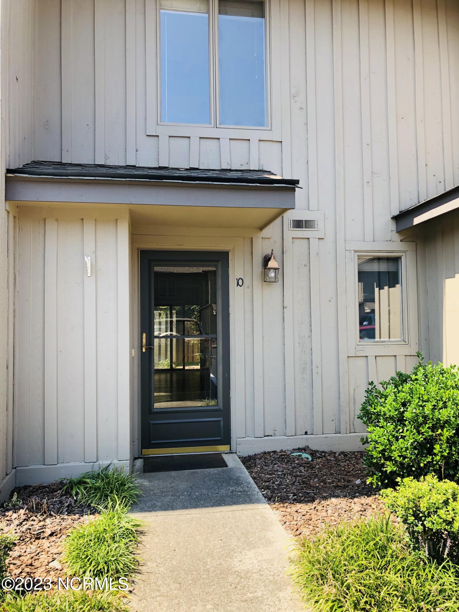 940 Linden Road Unit 10 — photo