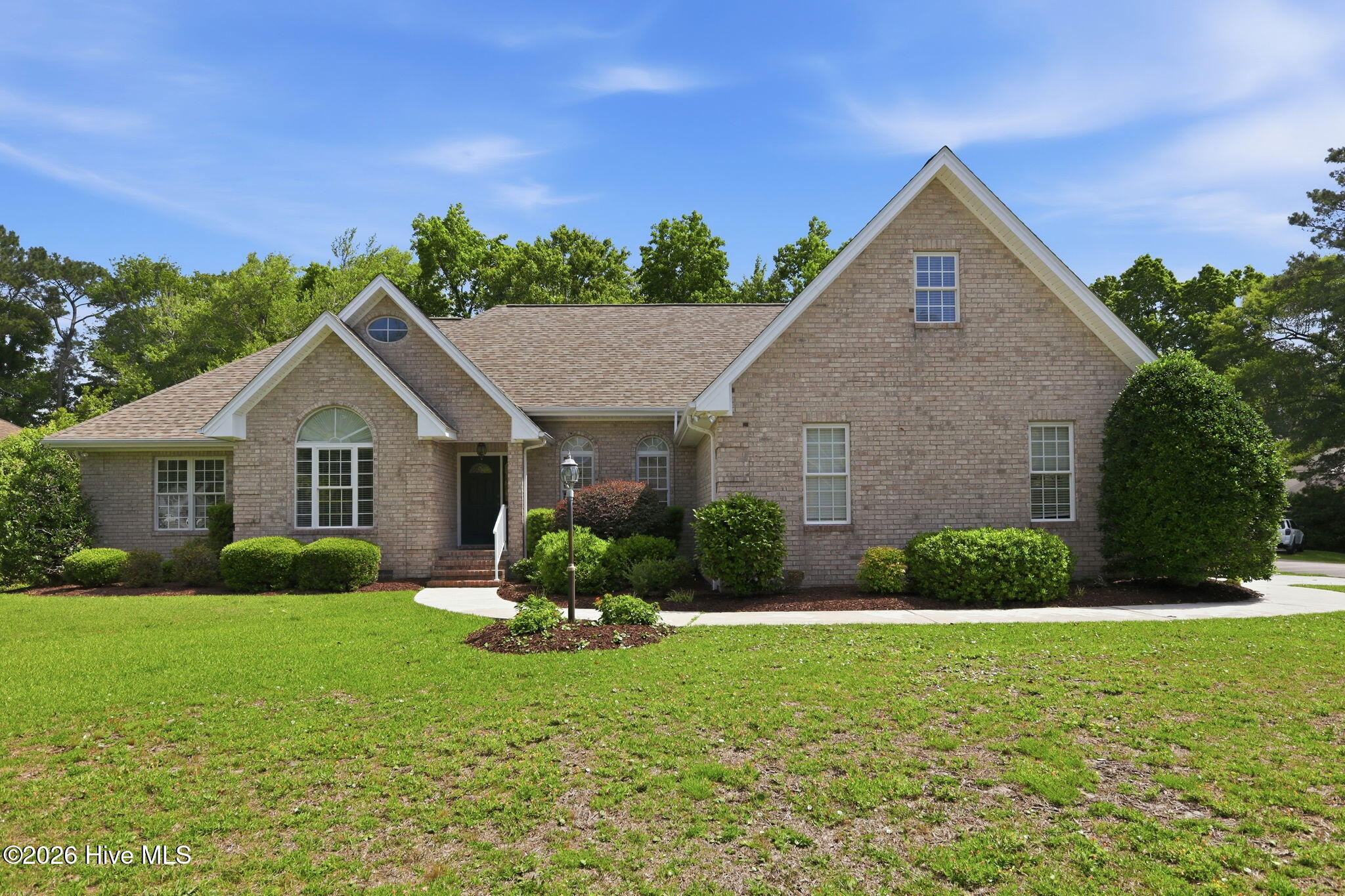 411 Oakmont Drive — photo