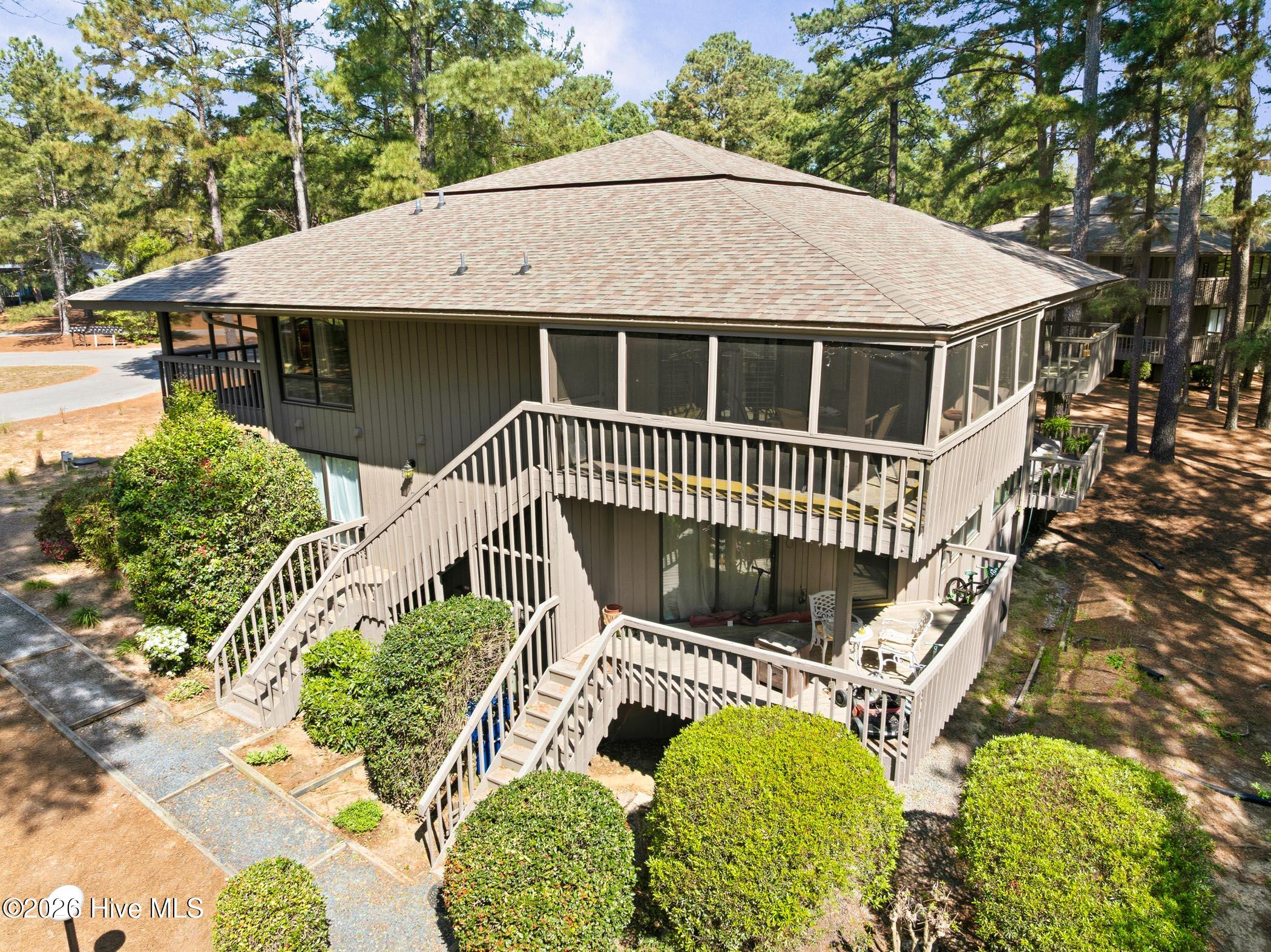 424 Foxcroft Circle — photo