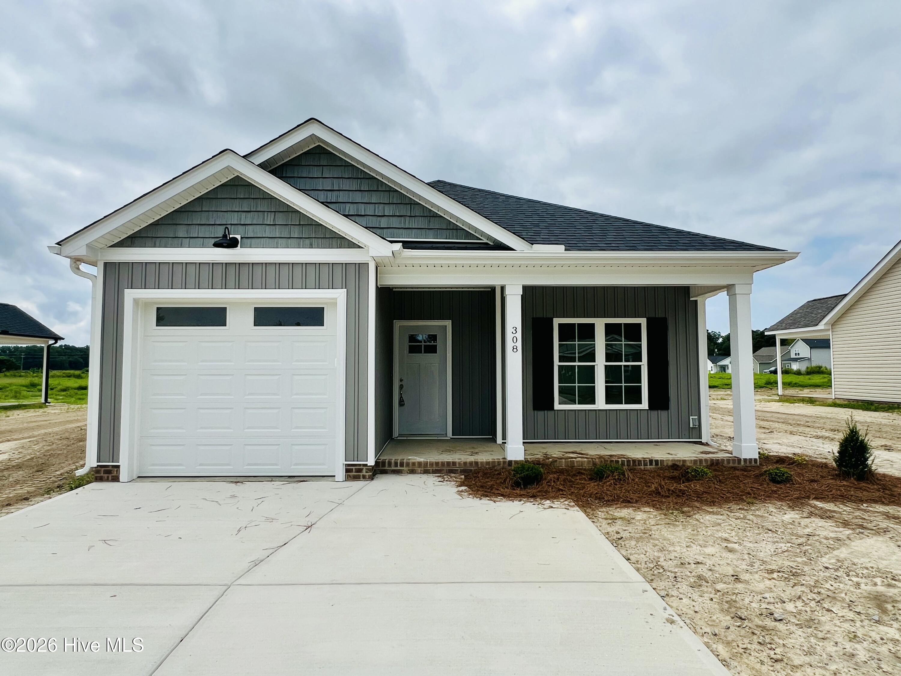 308 E Norwayne Alumni Way — photo