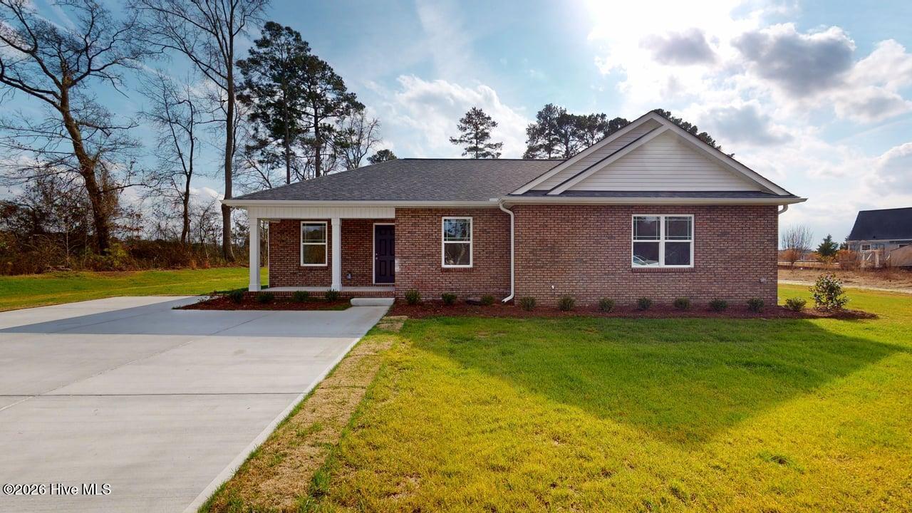 304 Sandy Springs Drive — photo