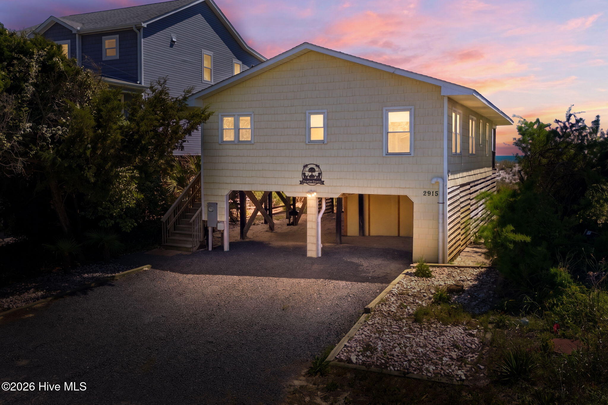 2915 E Beach Drive — photo