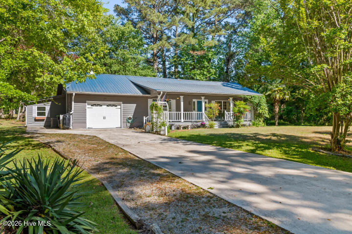 519 Country Club Drive W — photo