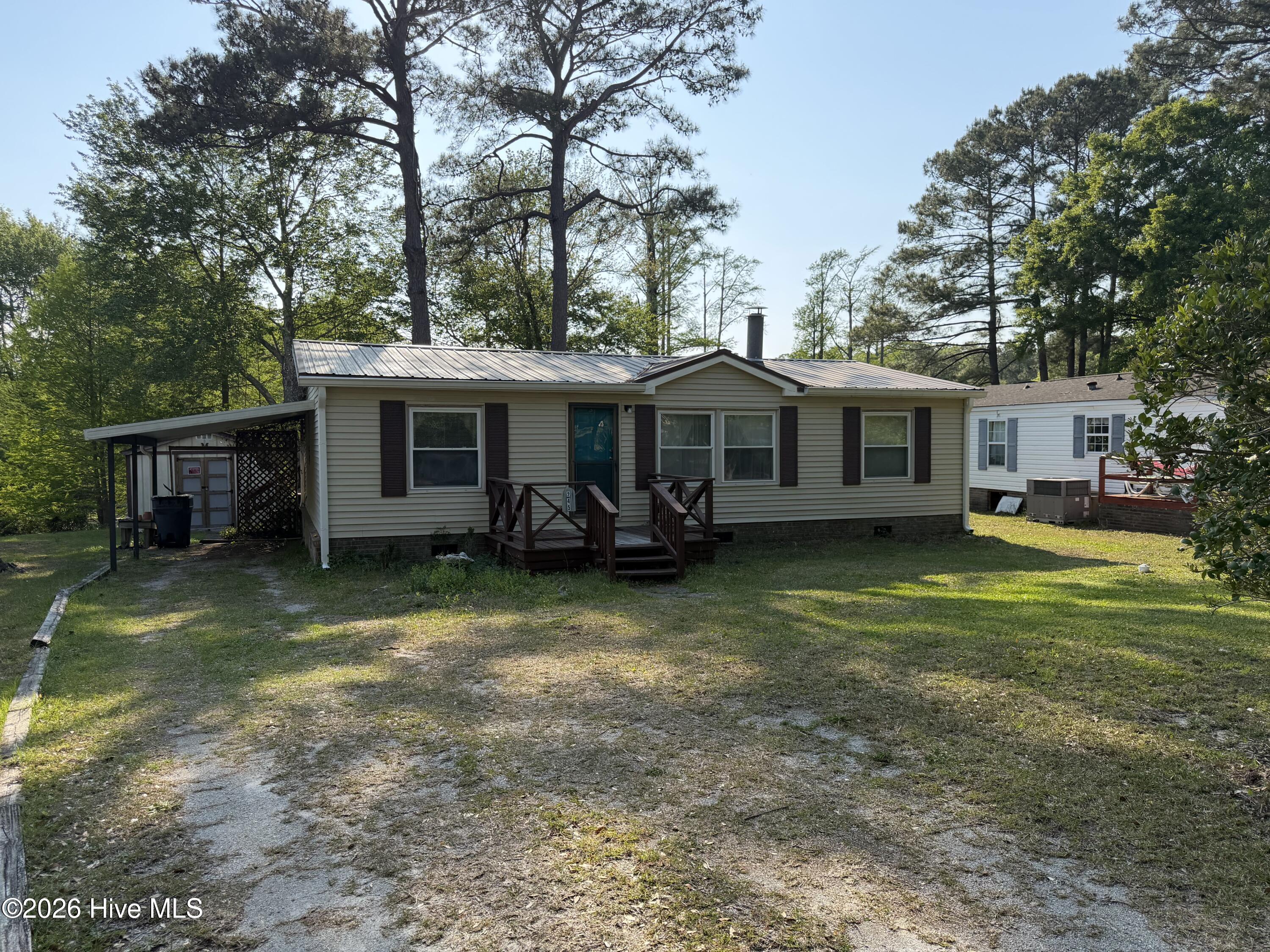 245 Lake Drive SW — photo