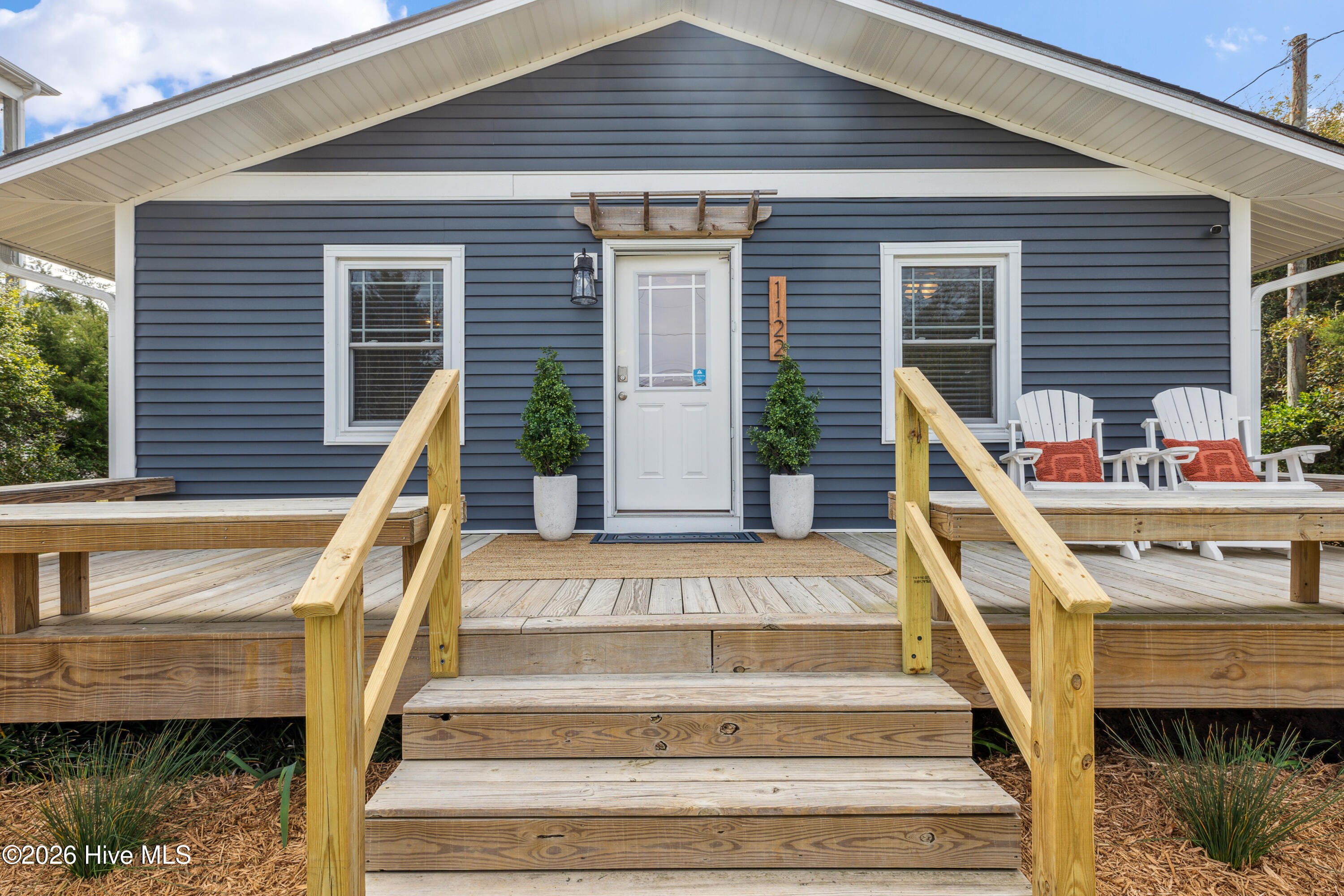 1122 S Topsail Drive — photo