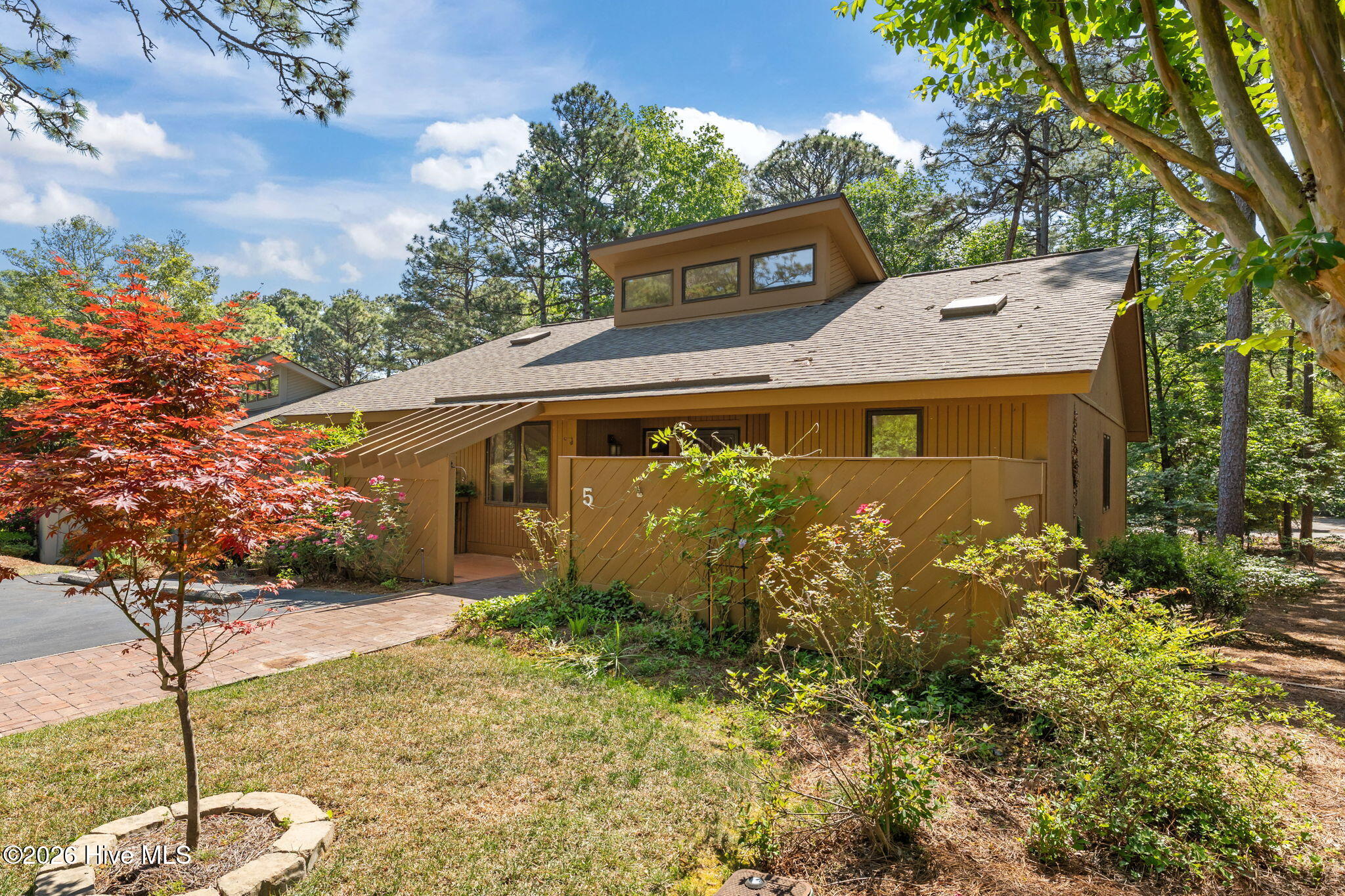 5 Village By The Lake Lane — photo