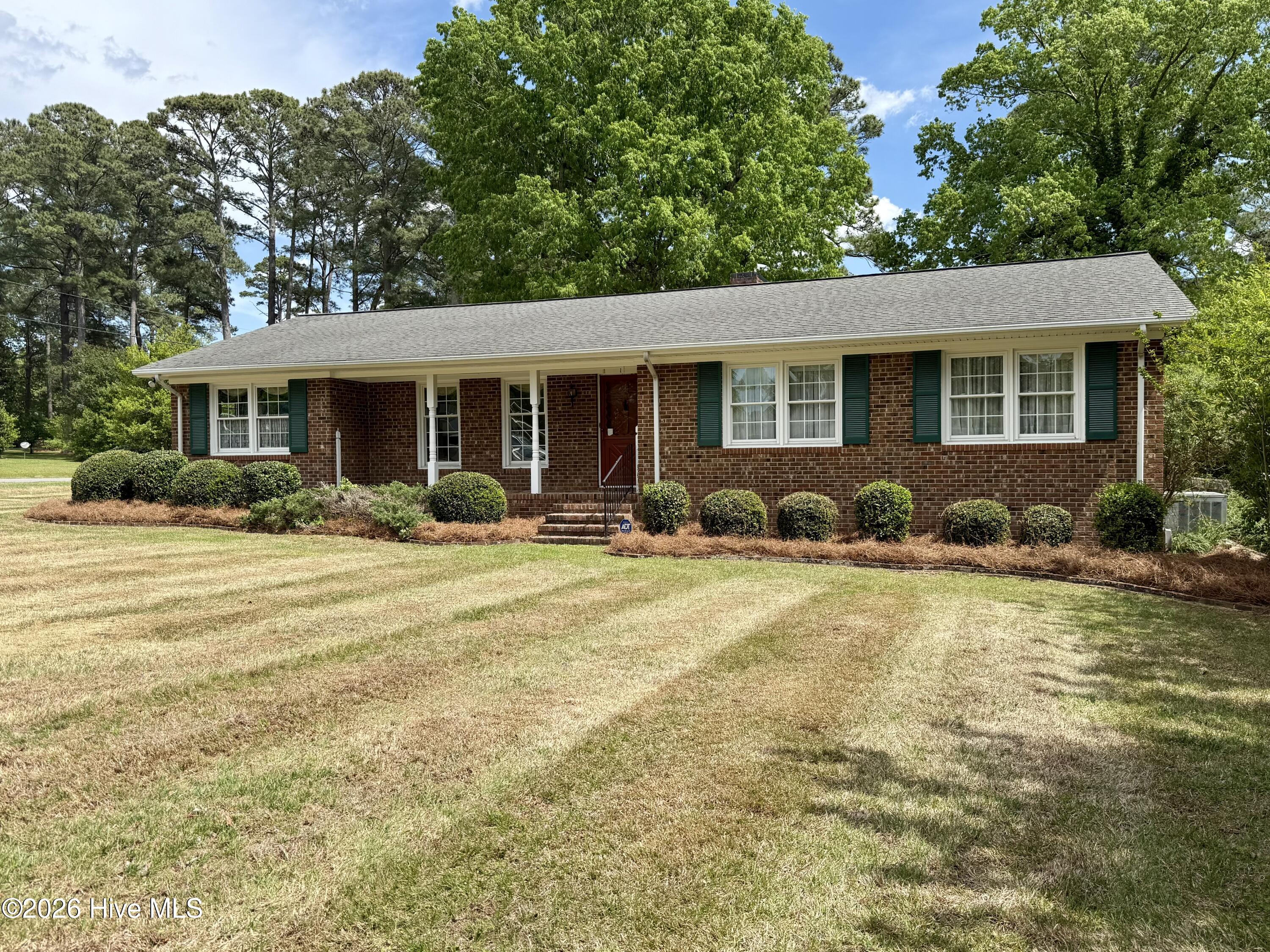 1391 Johnson Drive — photo