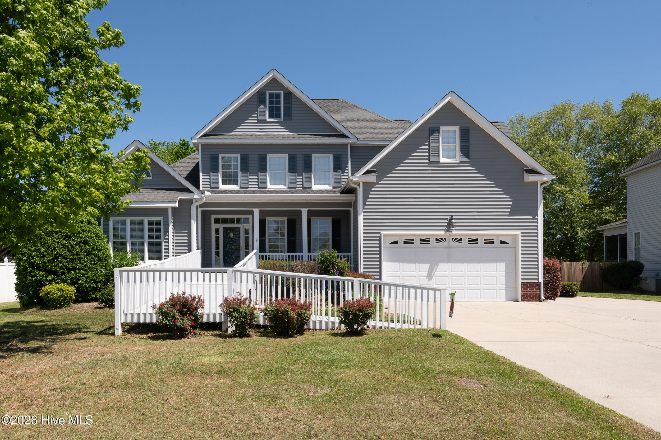 2215 Black Horse Lane — photo