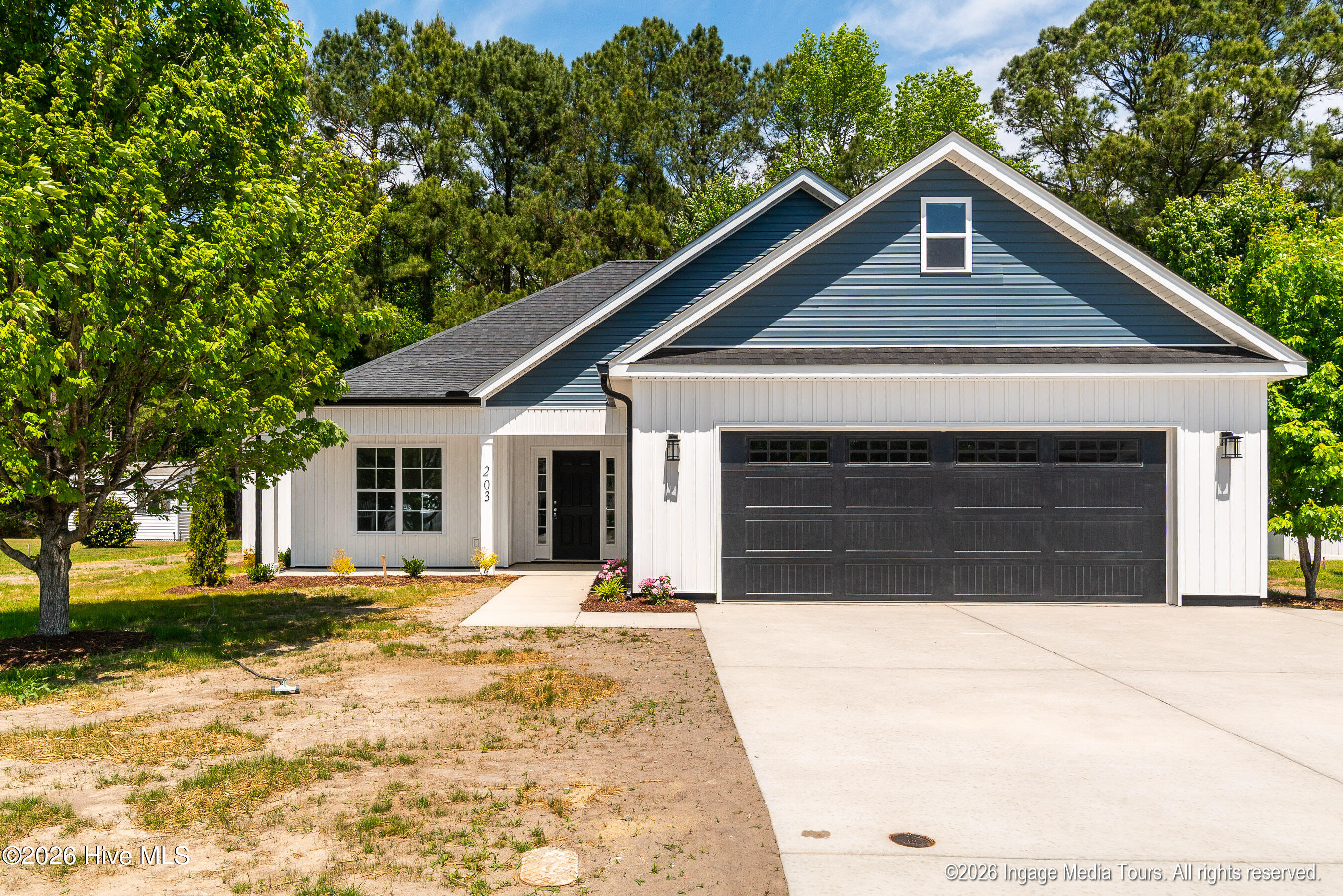 203 Adams Lane — photo