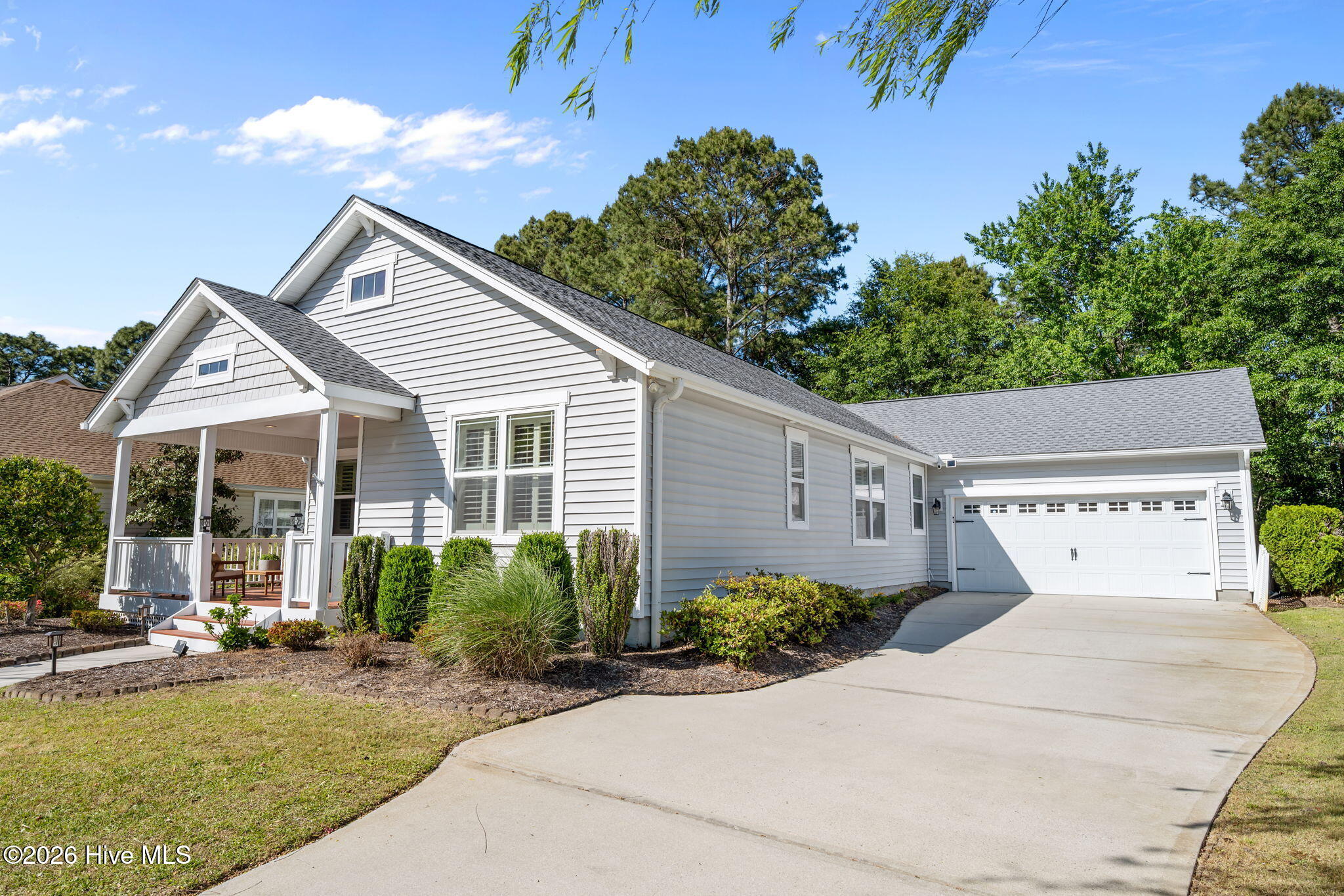 806 Wildflower Drive — photo