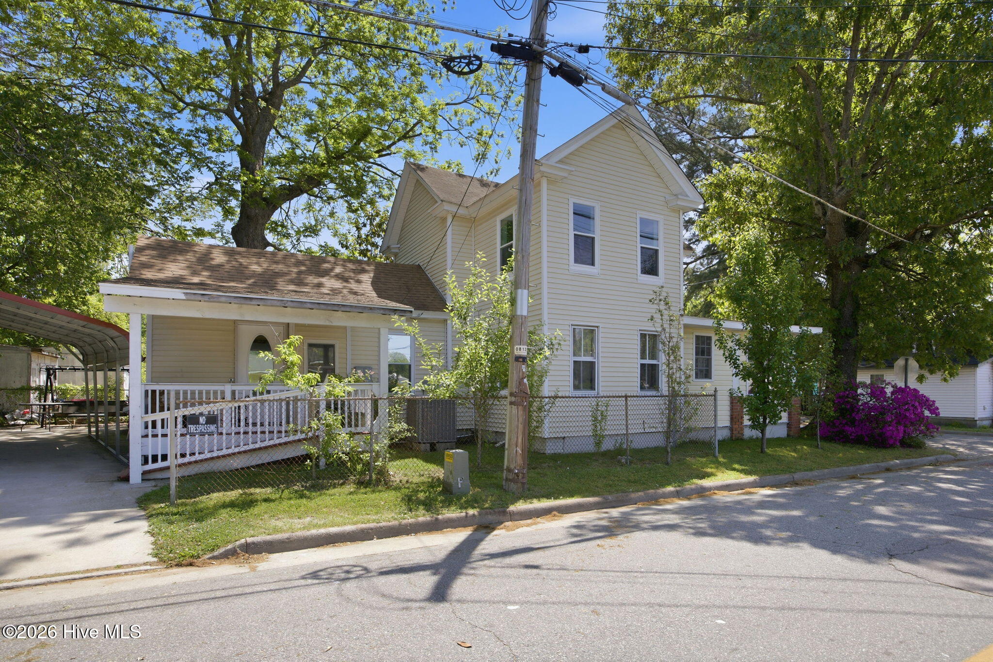 306 Bank Street — photo