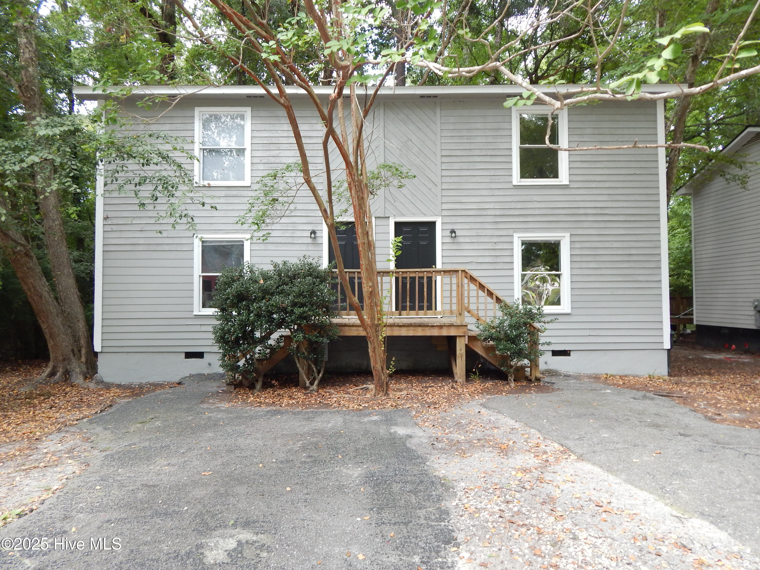 112 Ridge Place — photo