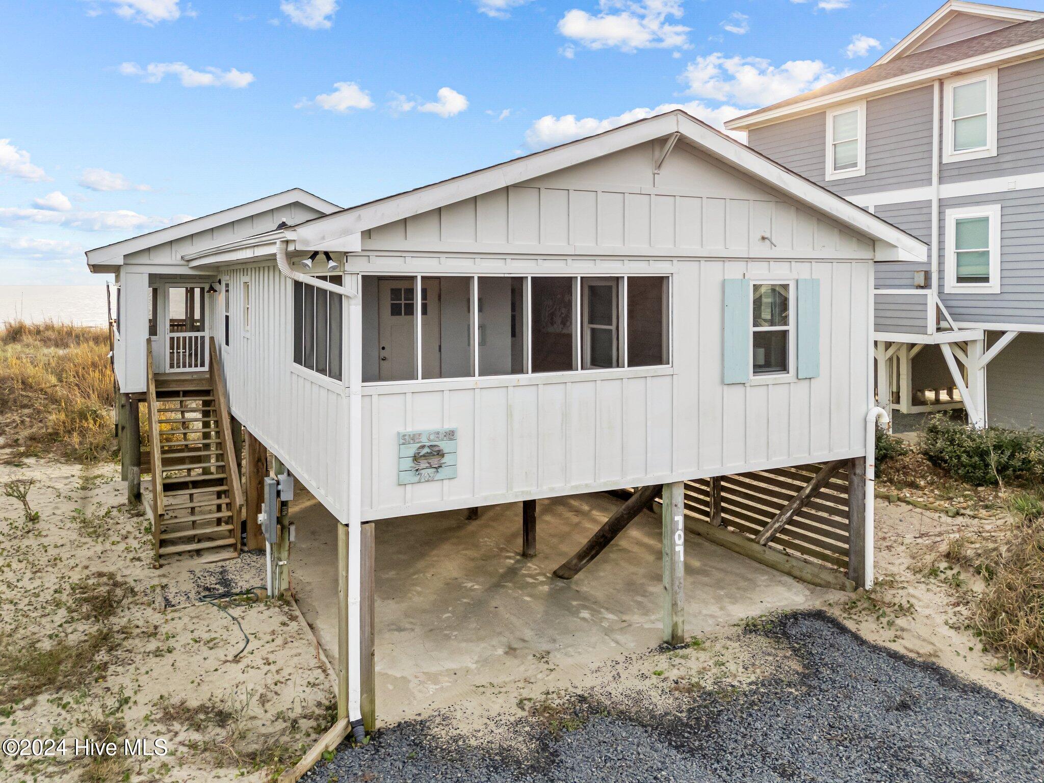 707 W Beach Drive — photo