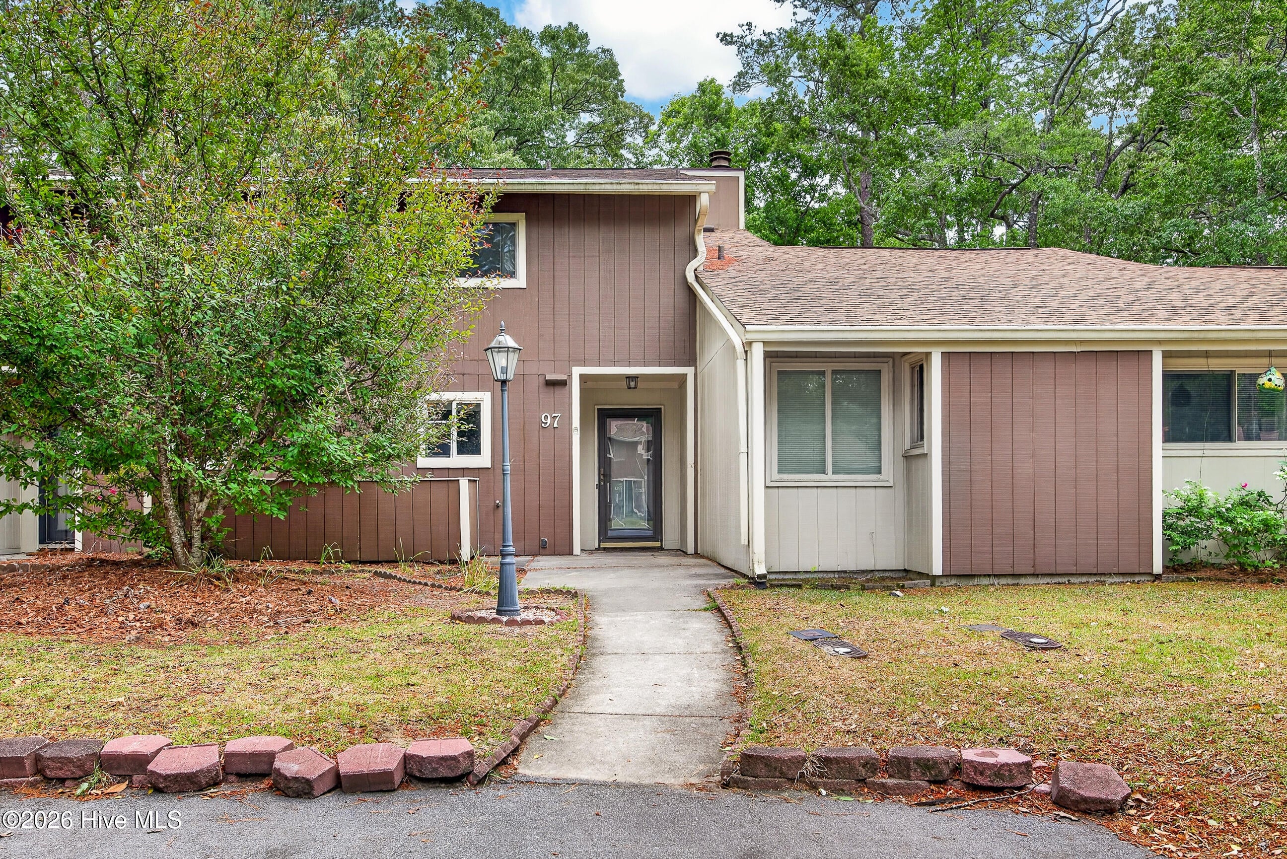 97 Quarterdeck Townes — photo