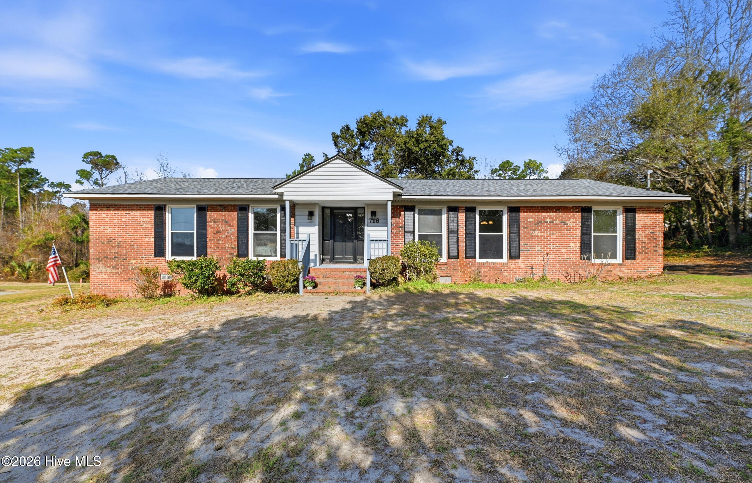 718 Hughes Road — photo