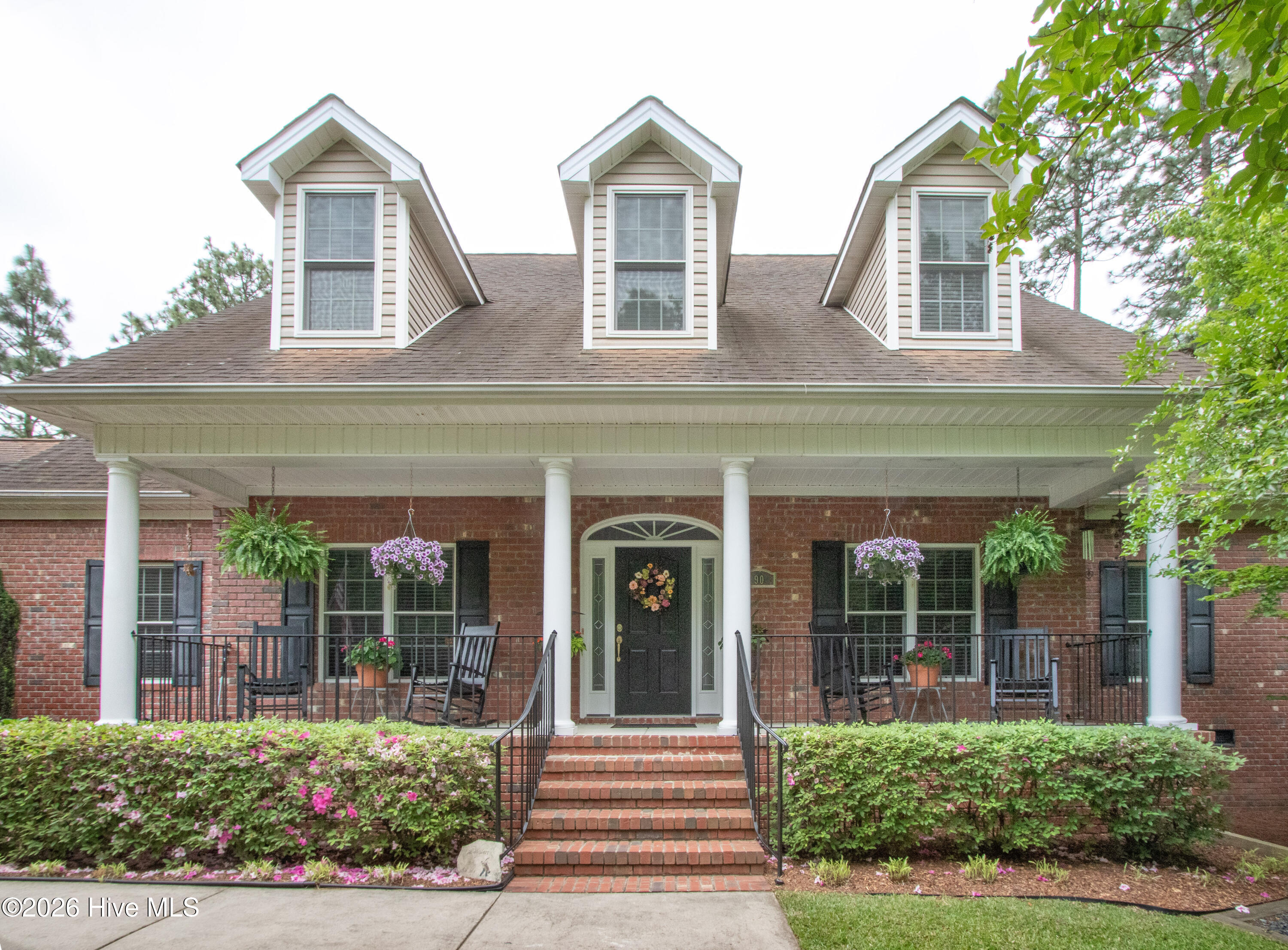 90 Bridle Path Circle — photo
