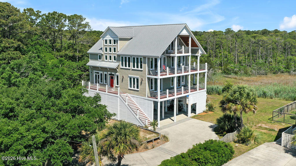 531 E Seaview Road — photo