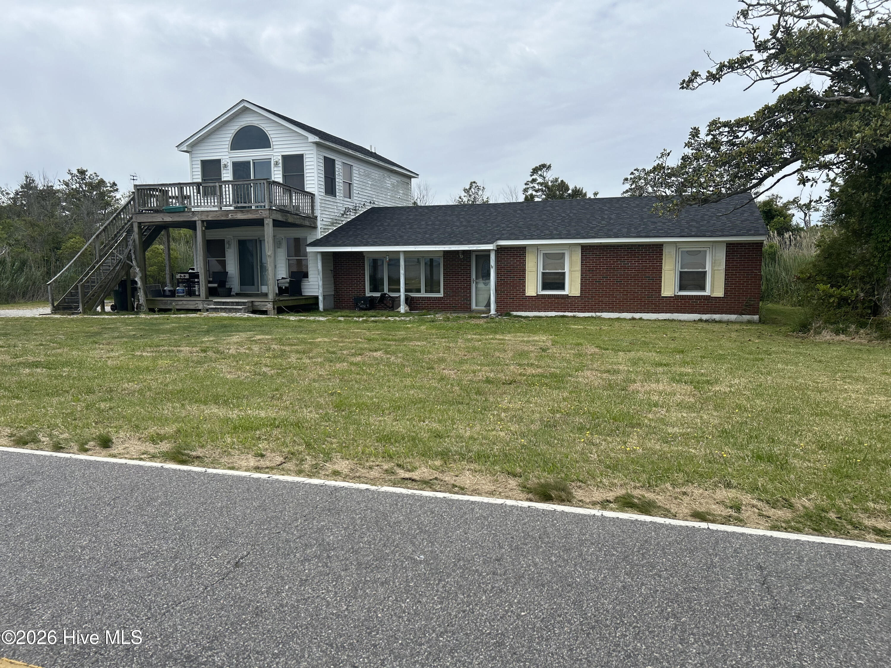 1281 Waterlily Road — photo