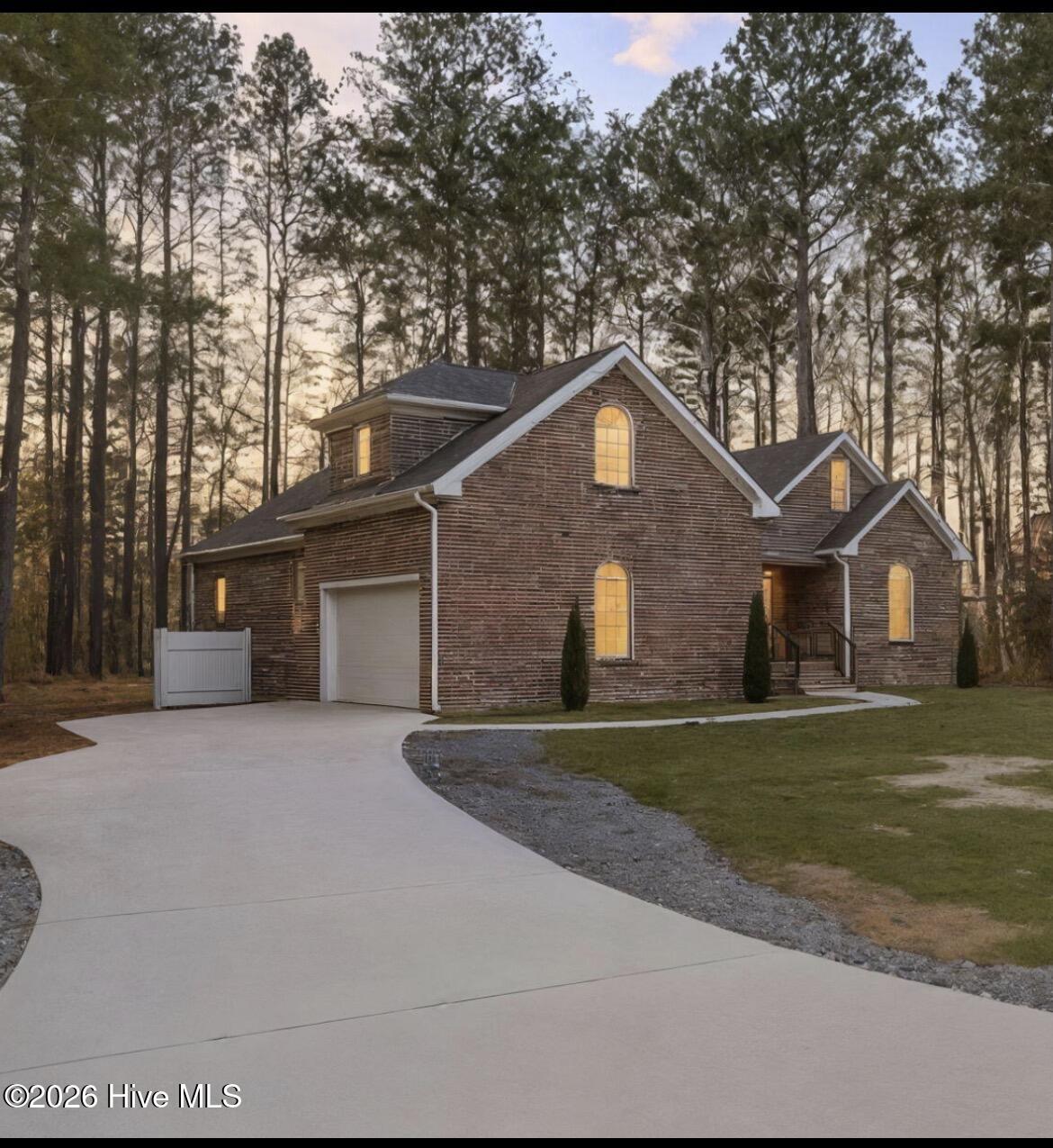 433 Riversound Drive — photo