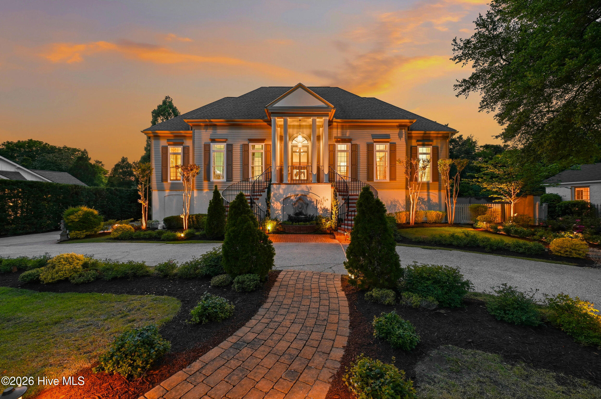 605 Bradley Creek Point Road — photo