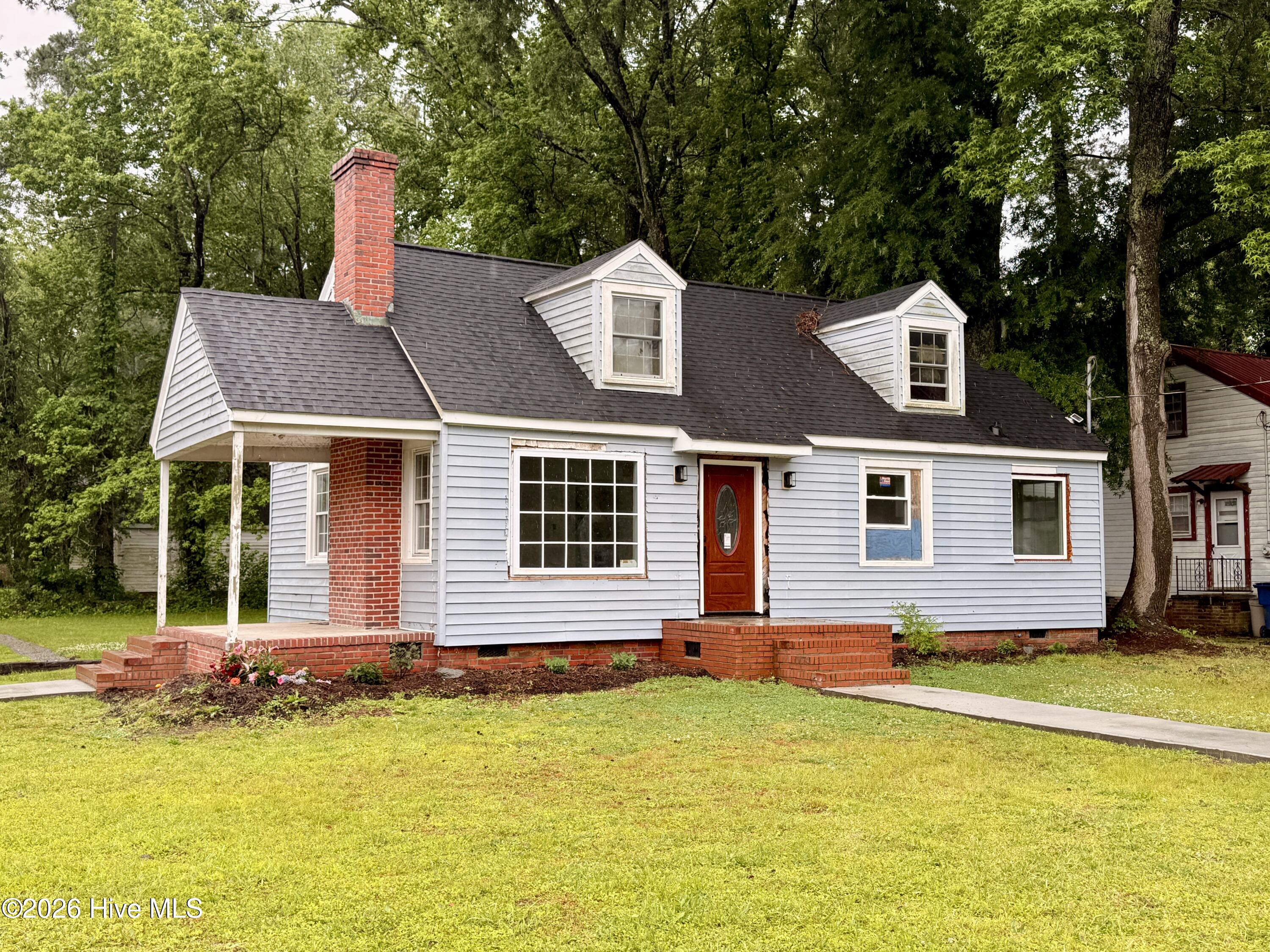 315 Woodlawn Drive — photo