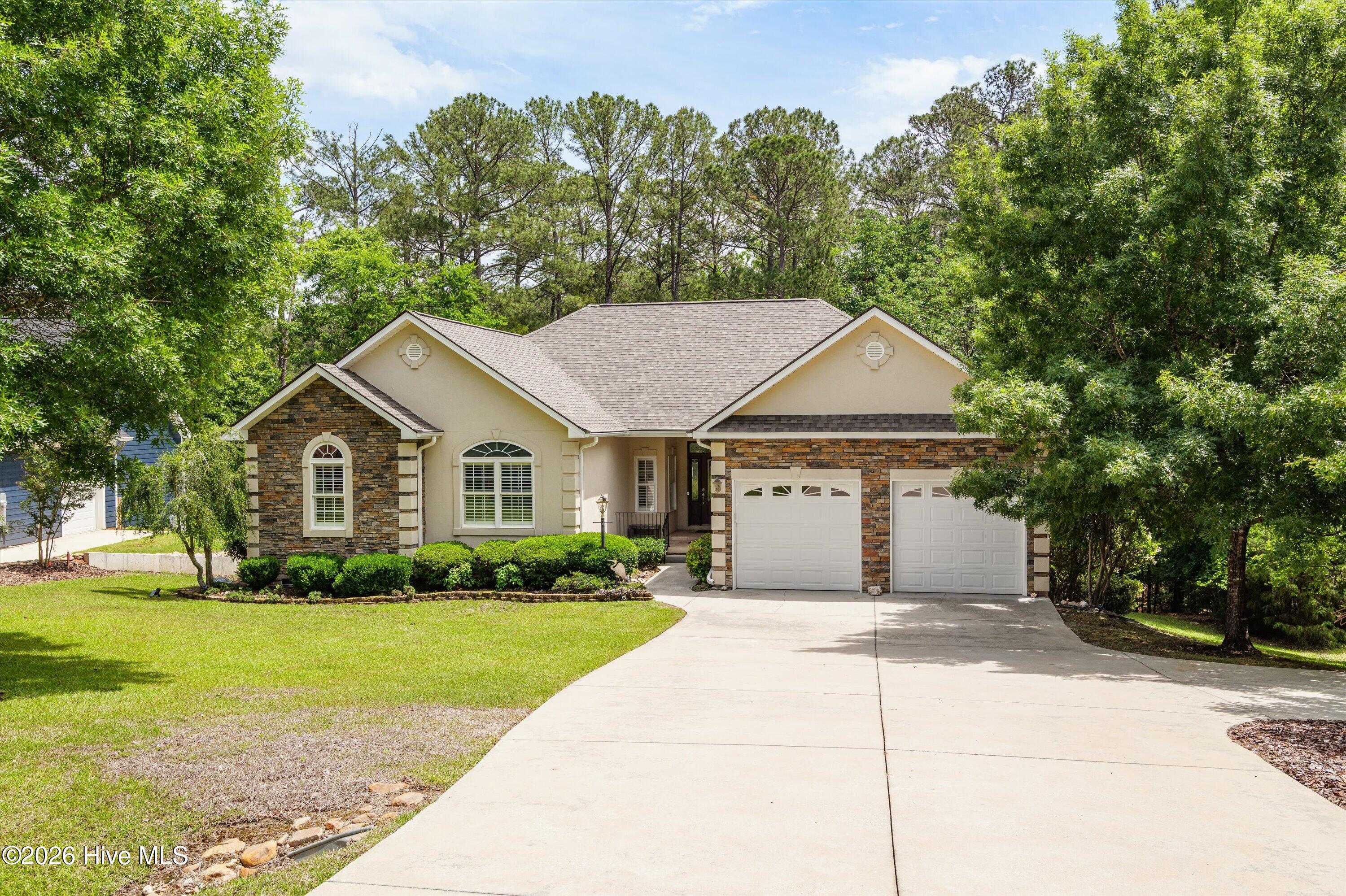125 Lake Ridge Drive — photo