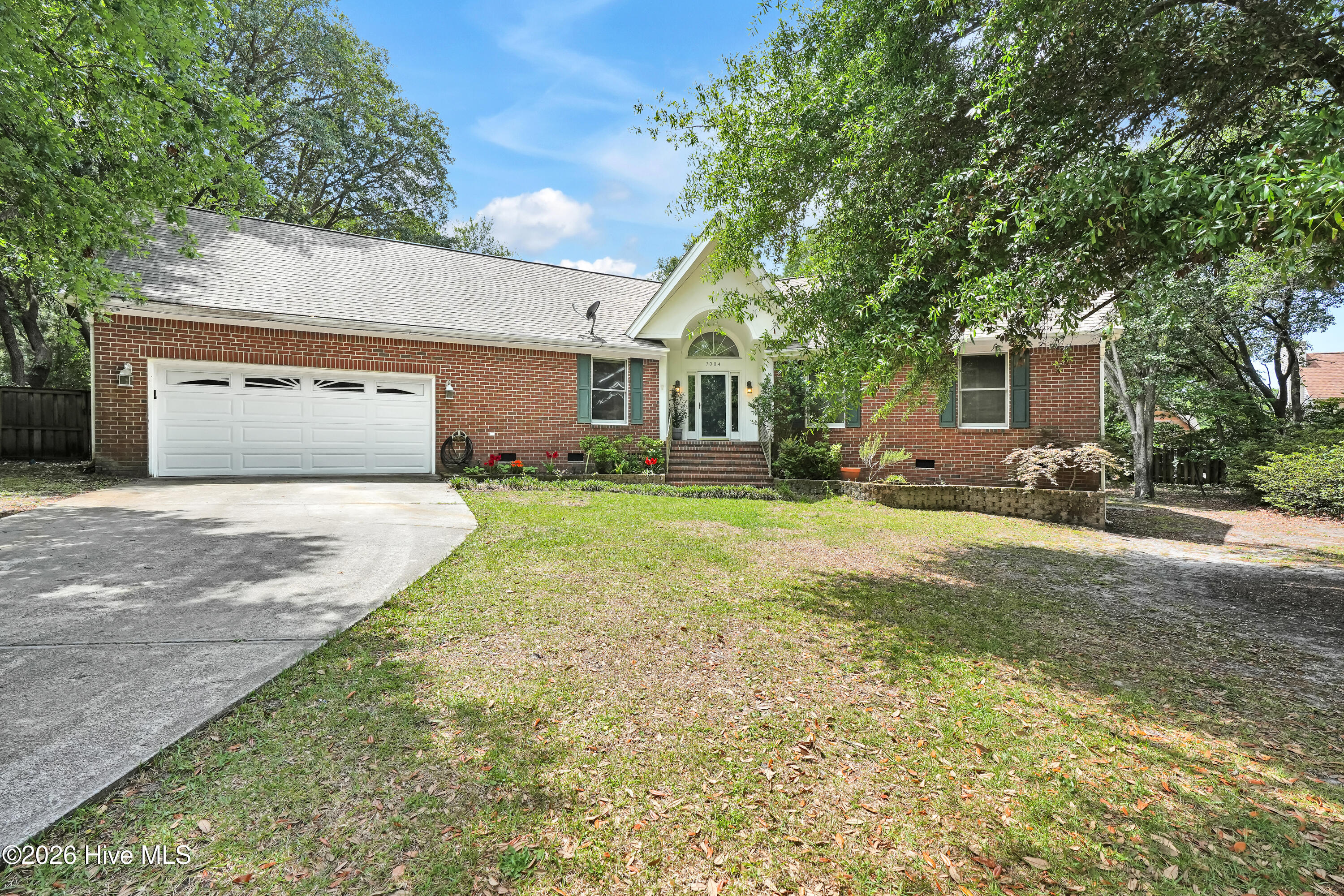 7004 Poplar Knoll Court — photo