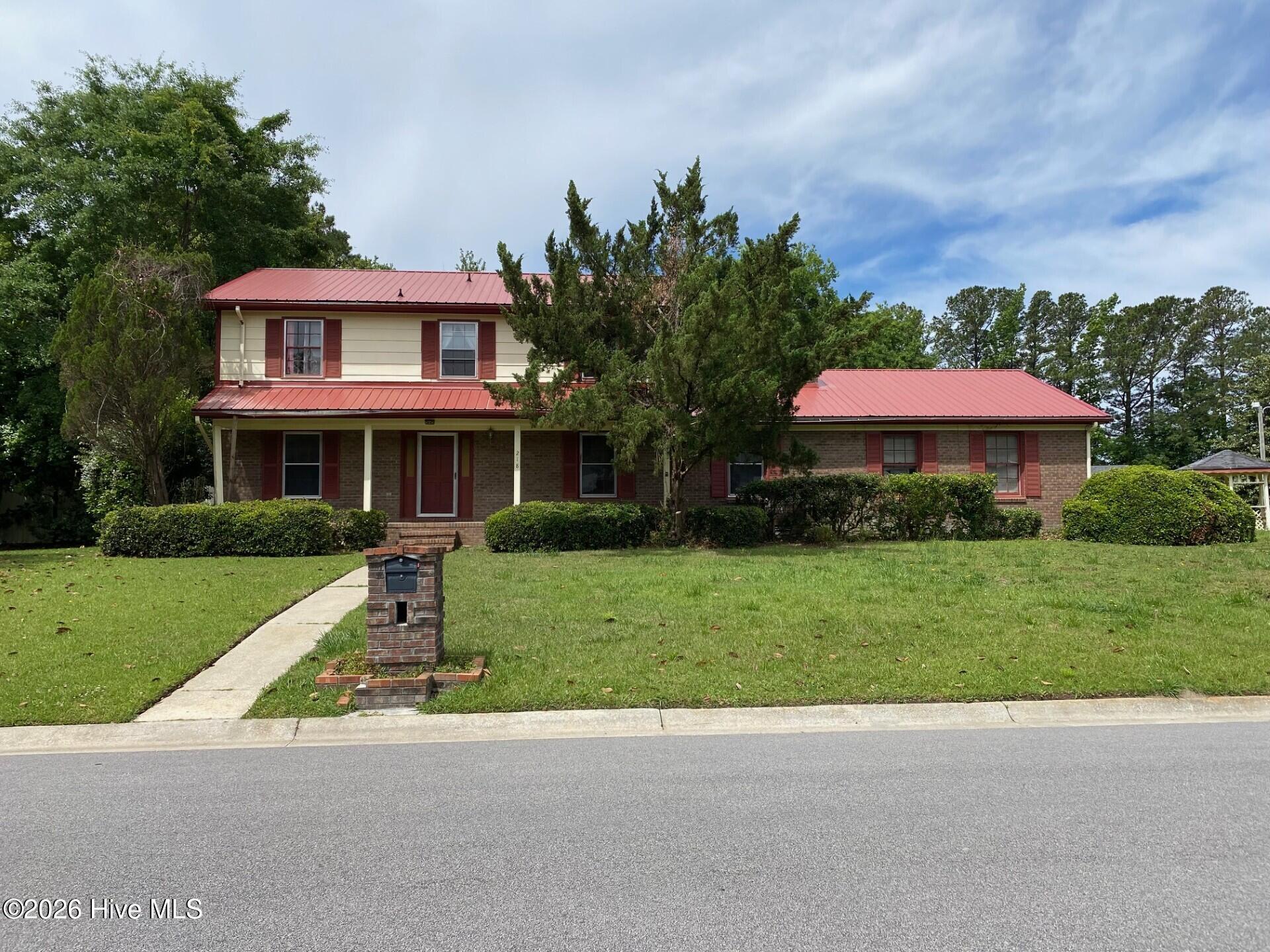 218 Parkwood Drive — photo