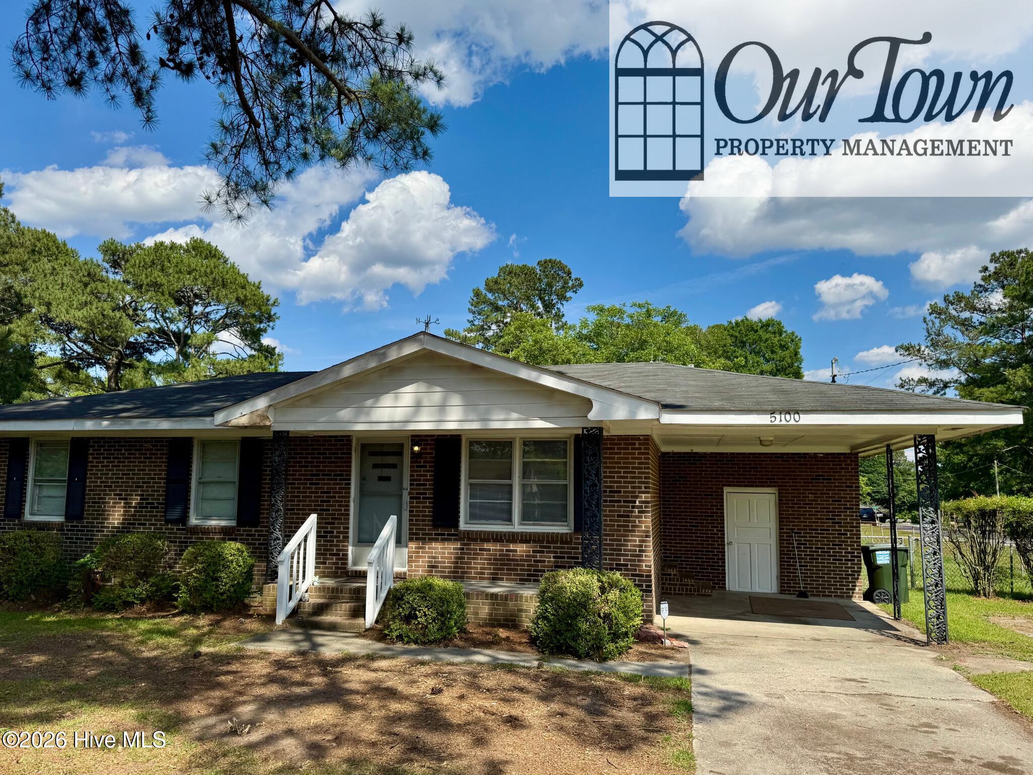 5100 White Oak Loop — photo