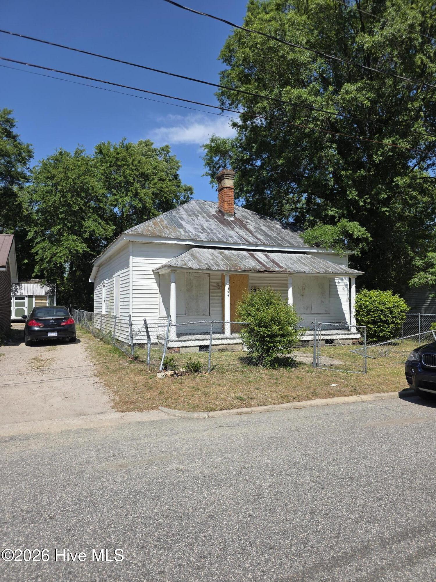 524 Dexter Street — photo