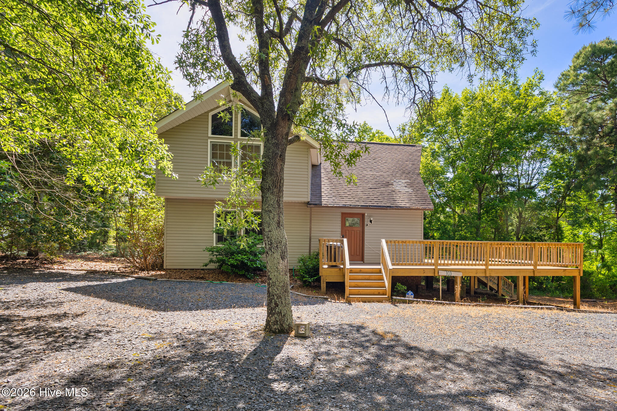 103 Round Oak Court — photo
