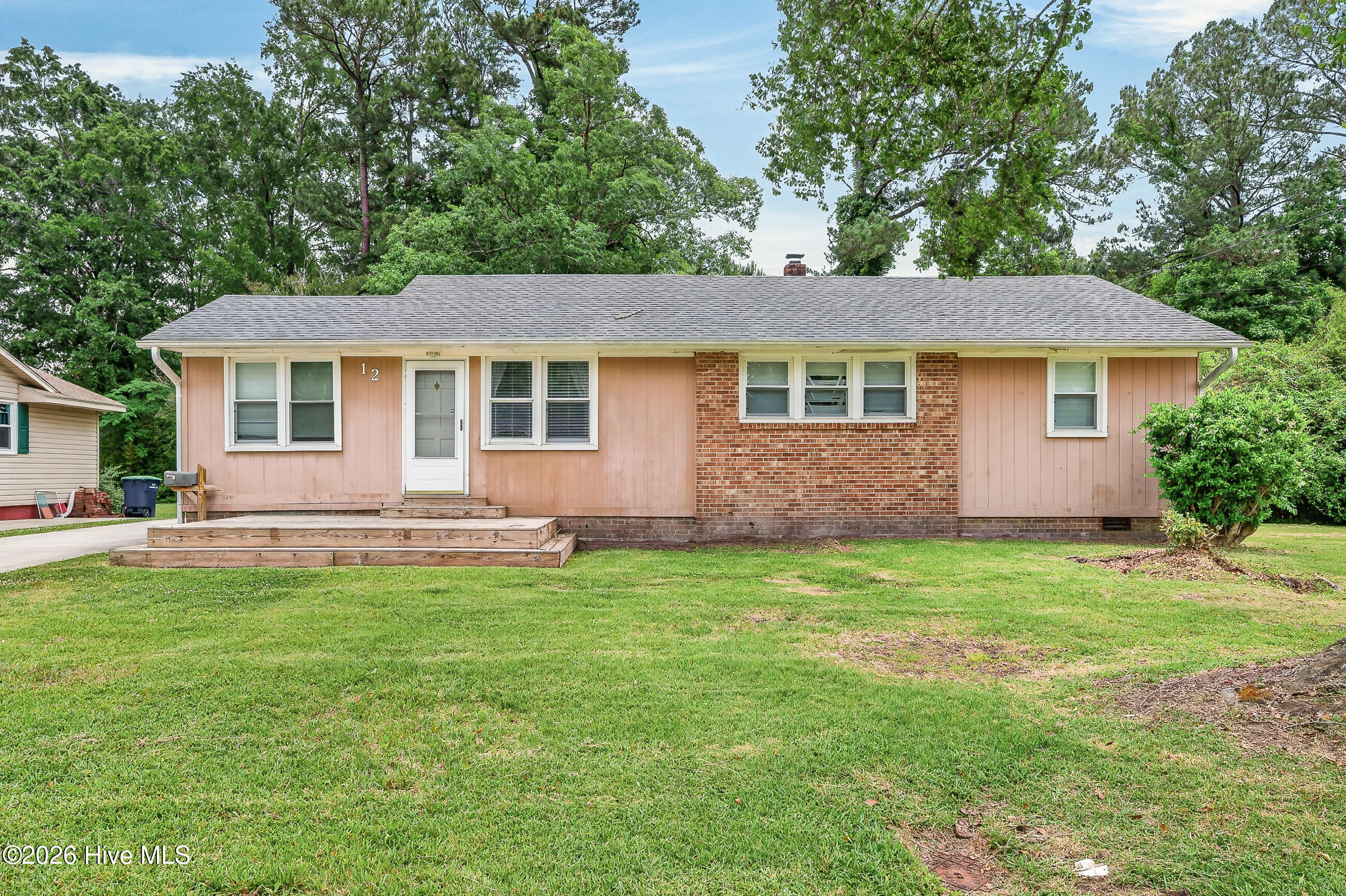 12 Barksdale Drive — photo