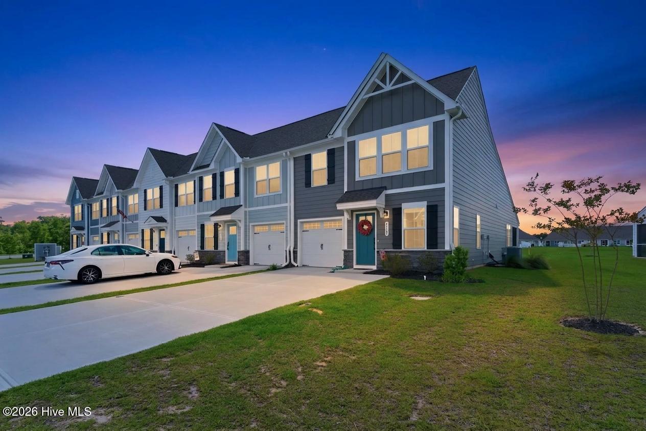 3165 Edgehill Drive — photo