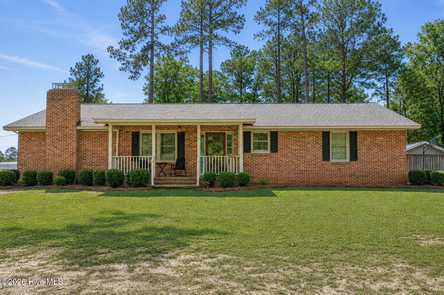 450 Mcintosh Drive — photo