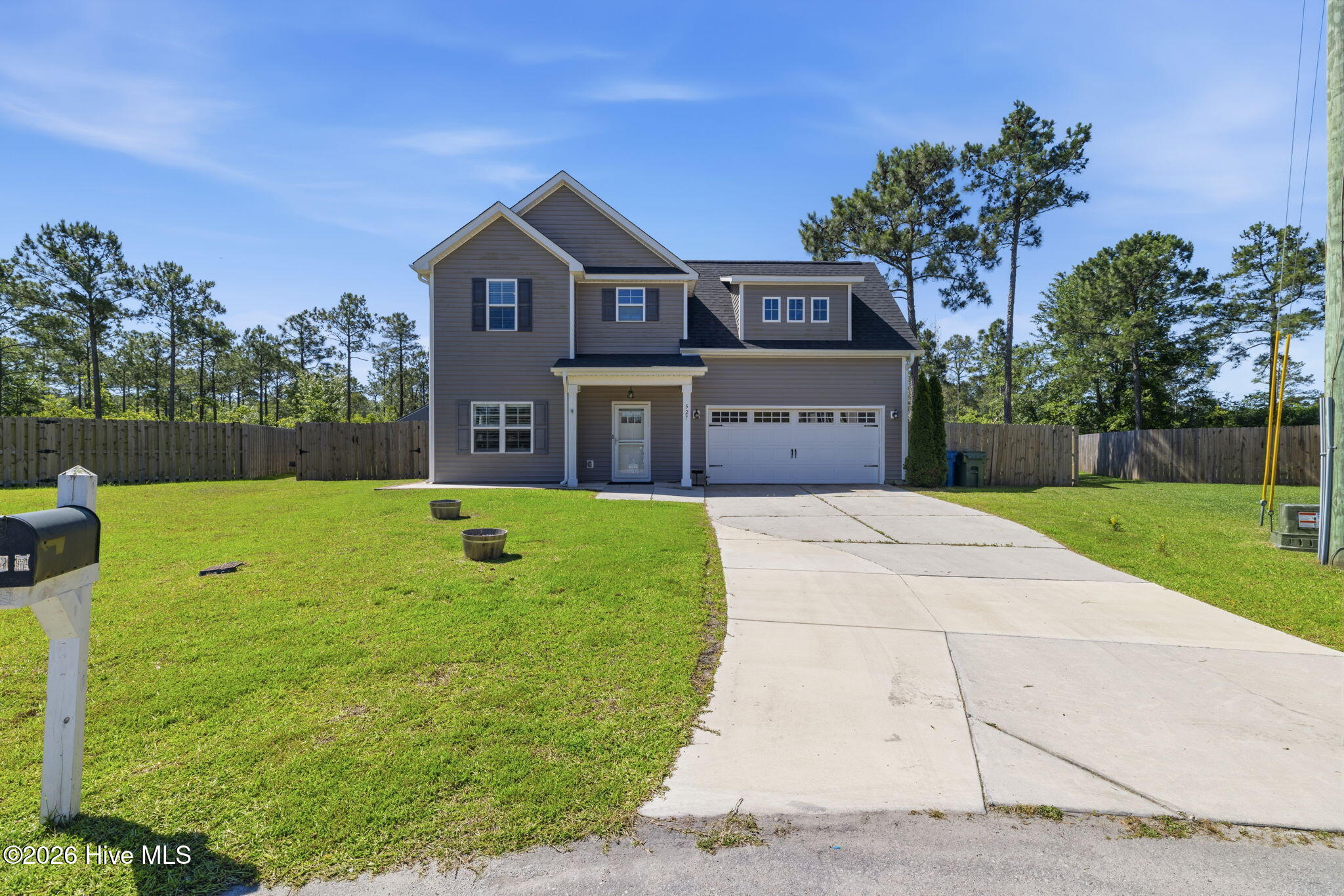 527 Everett Glades — photo