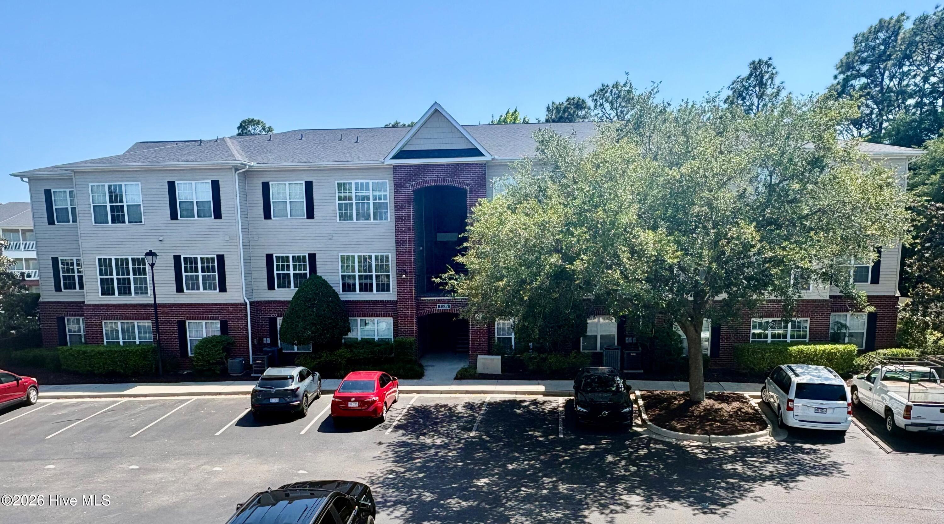 1505 Cadfel Court Unit 106 — photo