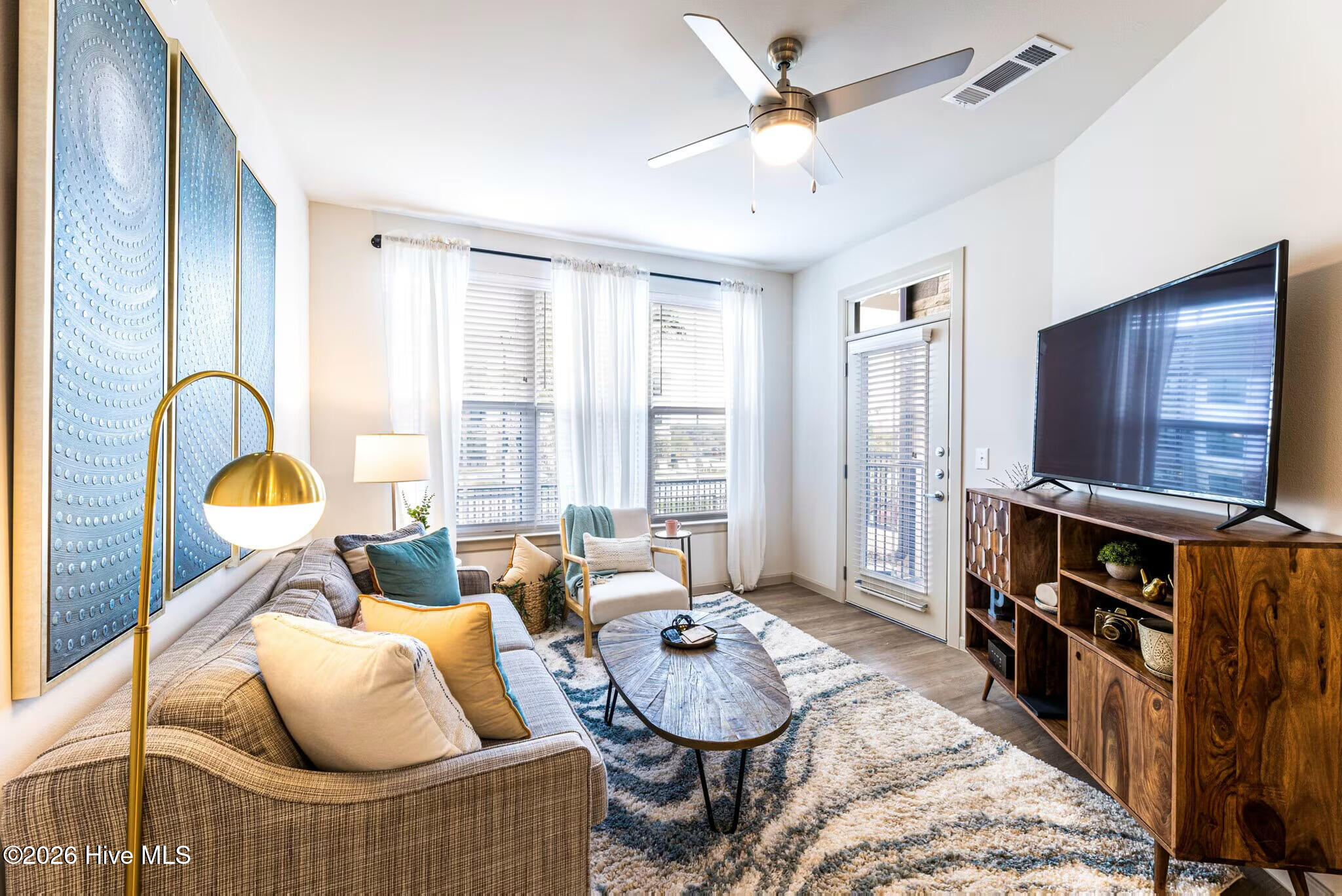 752 Calvin Terrace 2 Bedroom — photo